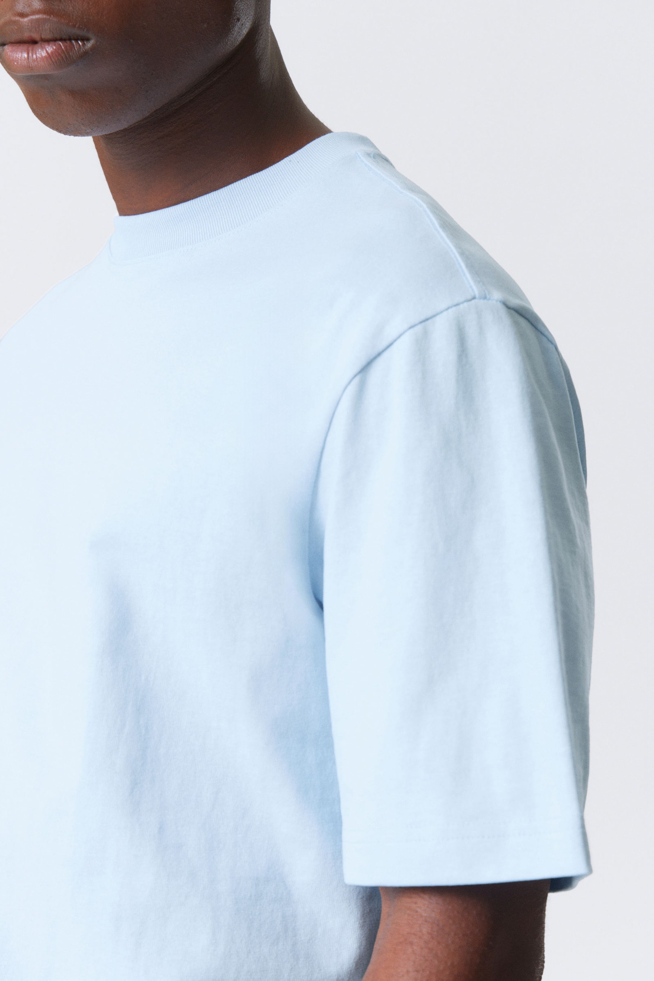 #BBCBDF - Relaxed Fit Short-Sleeved Cotton T-shirt - 2