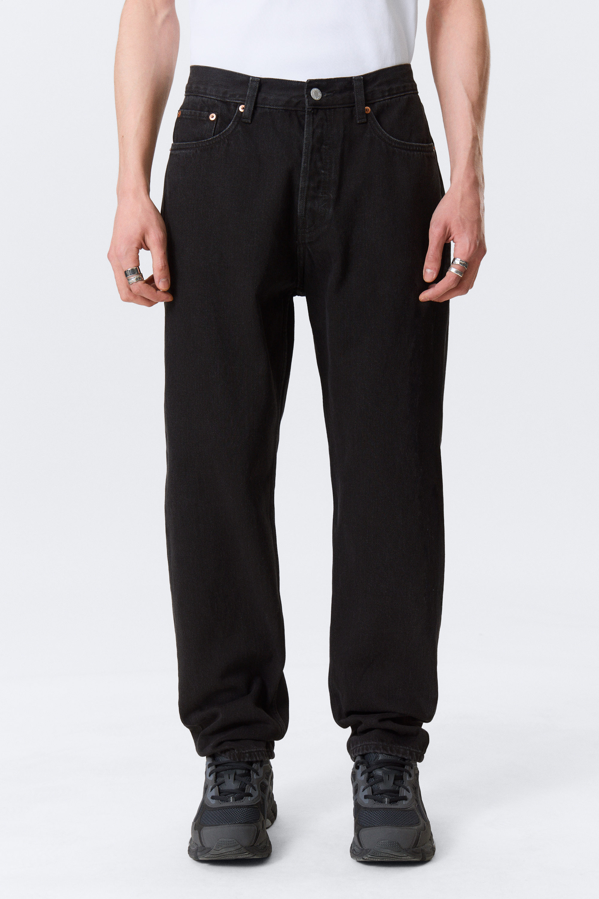 Tuned Black - Black - Ray Relaxed Tapered Leg Jeans - 2