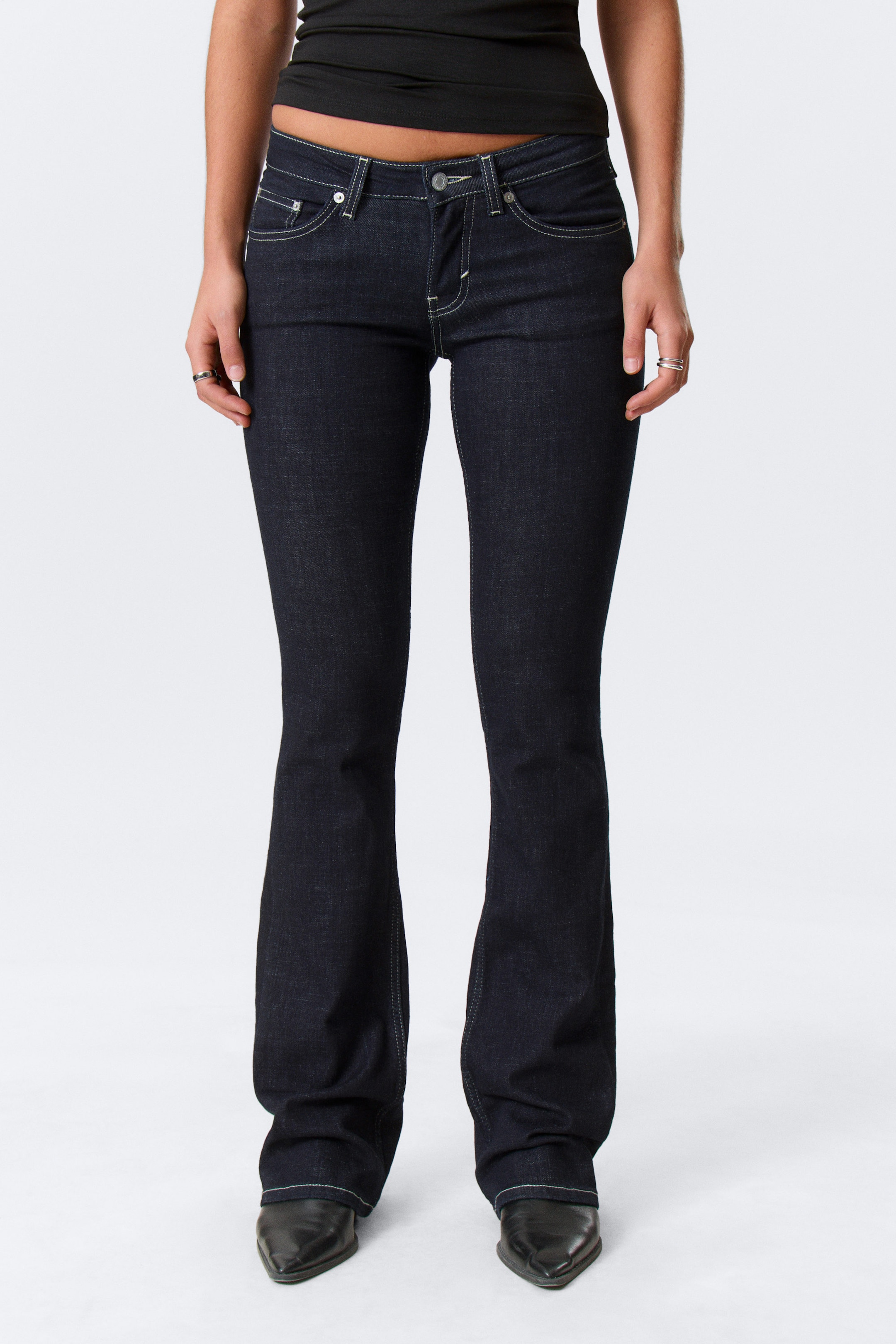 Blue Rinse - Dark Blue - Luna Low Rise Skinny Bootcut Leg Jeans - 2