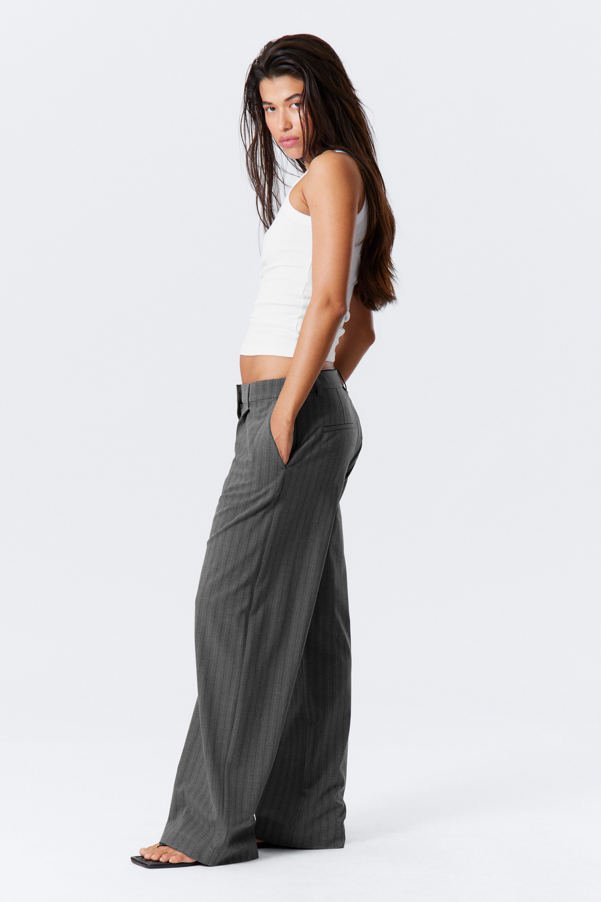 Striped Dark Grey Melange - Relaxed Mid Rise Pleated Suiting Trousers - 2