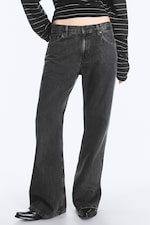 Risso Black - Svart - Helix jeans med mellomhøyt liv, avslappet passform og utsvingede ben - 1