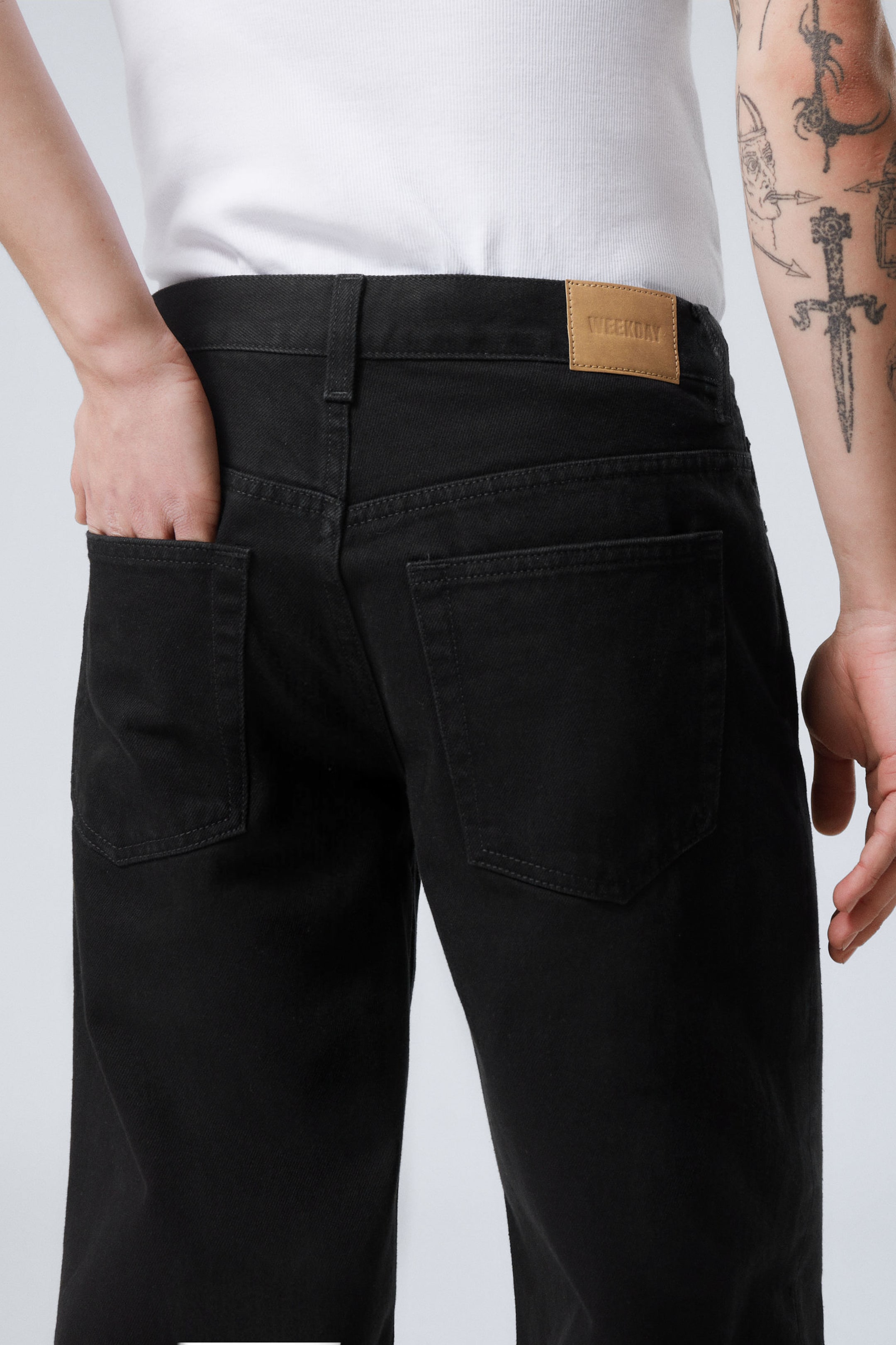 Black Rinse - Schwarz - Sphere Low Waist Loose Straight Leg Jeans - 7