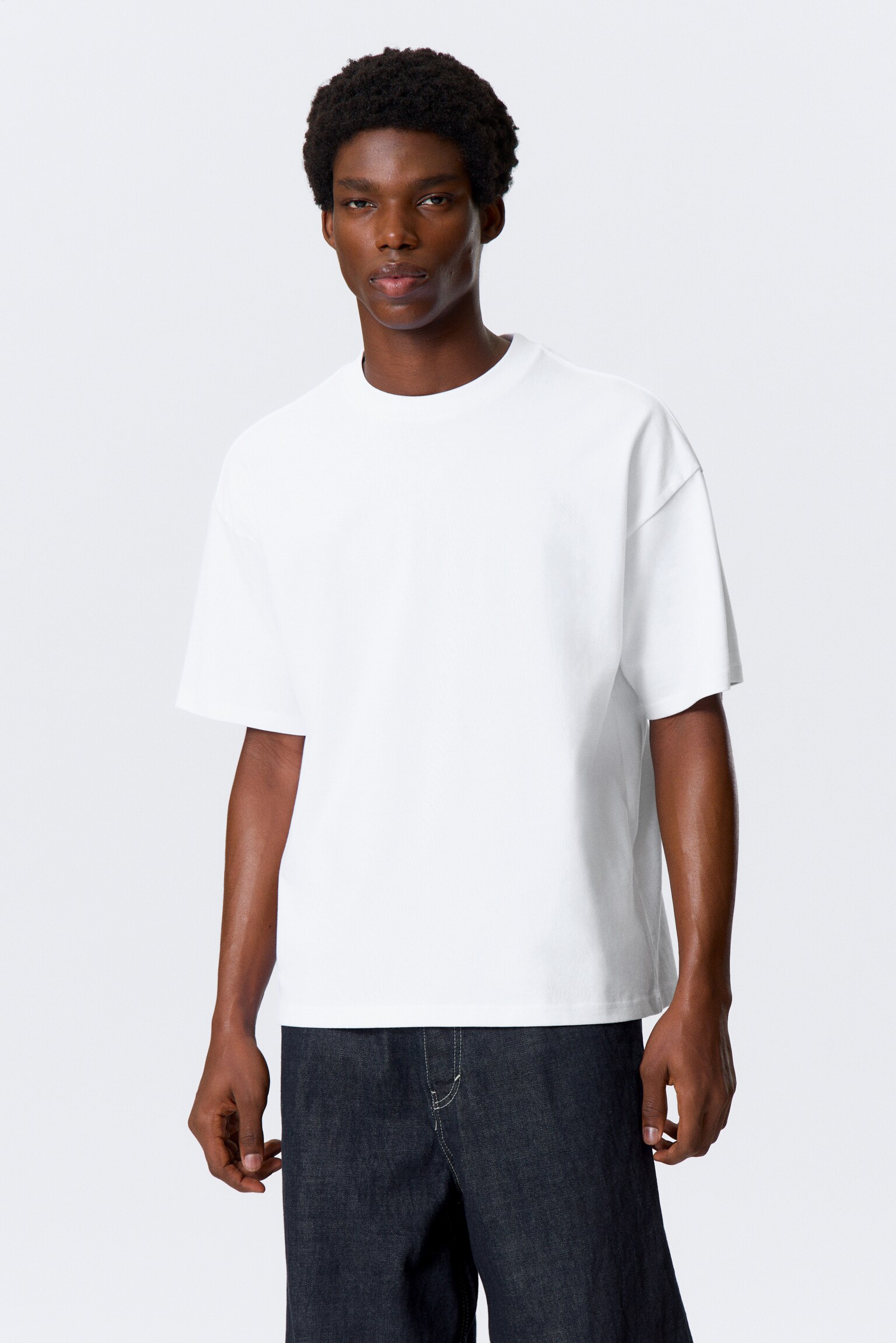Kraftig Kort Boxig T-shirt - Vit/Mörkgrön/Svart/Ljusgrå/Mörk marinblå/Ljus dimblå - 1