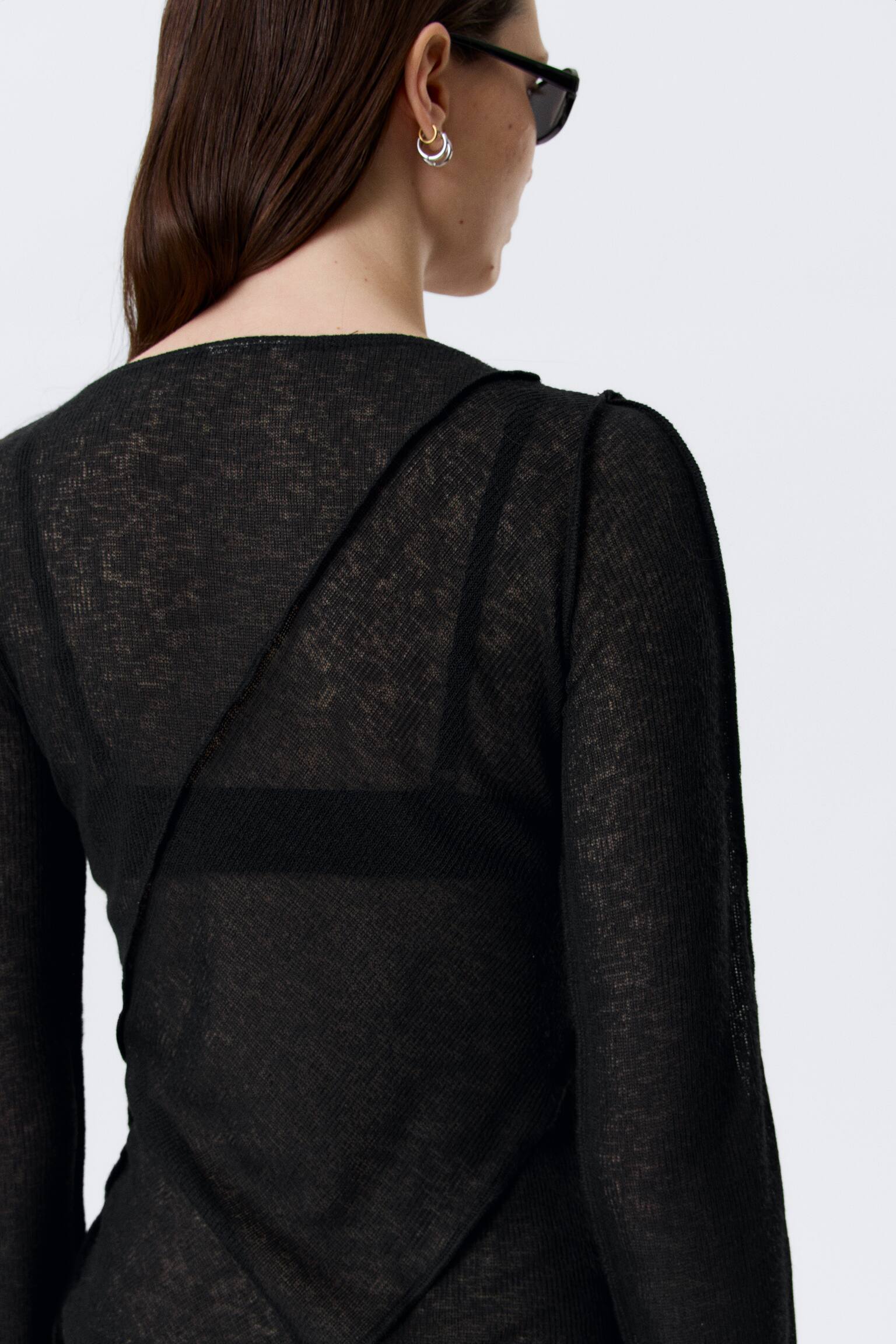 Haut transparent asymétrique à col bateau - Noir/Beige clair - 5