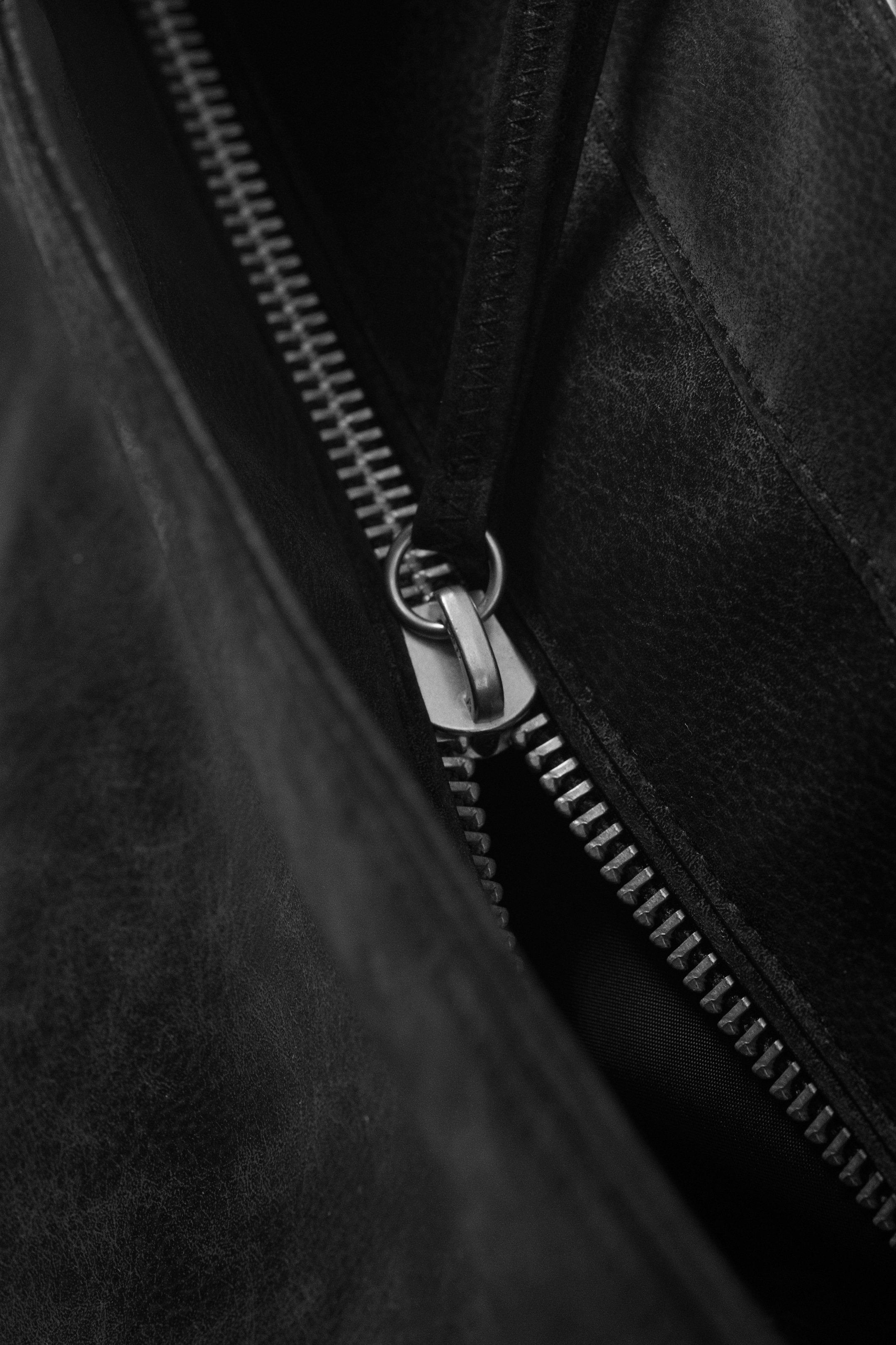 Visualizza immagine più grande: Borsa a spalla media con cerniera - Nero - DONNA | H&M IT 4
