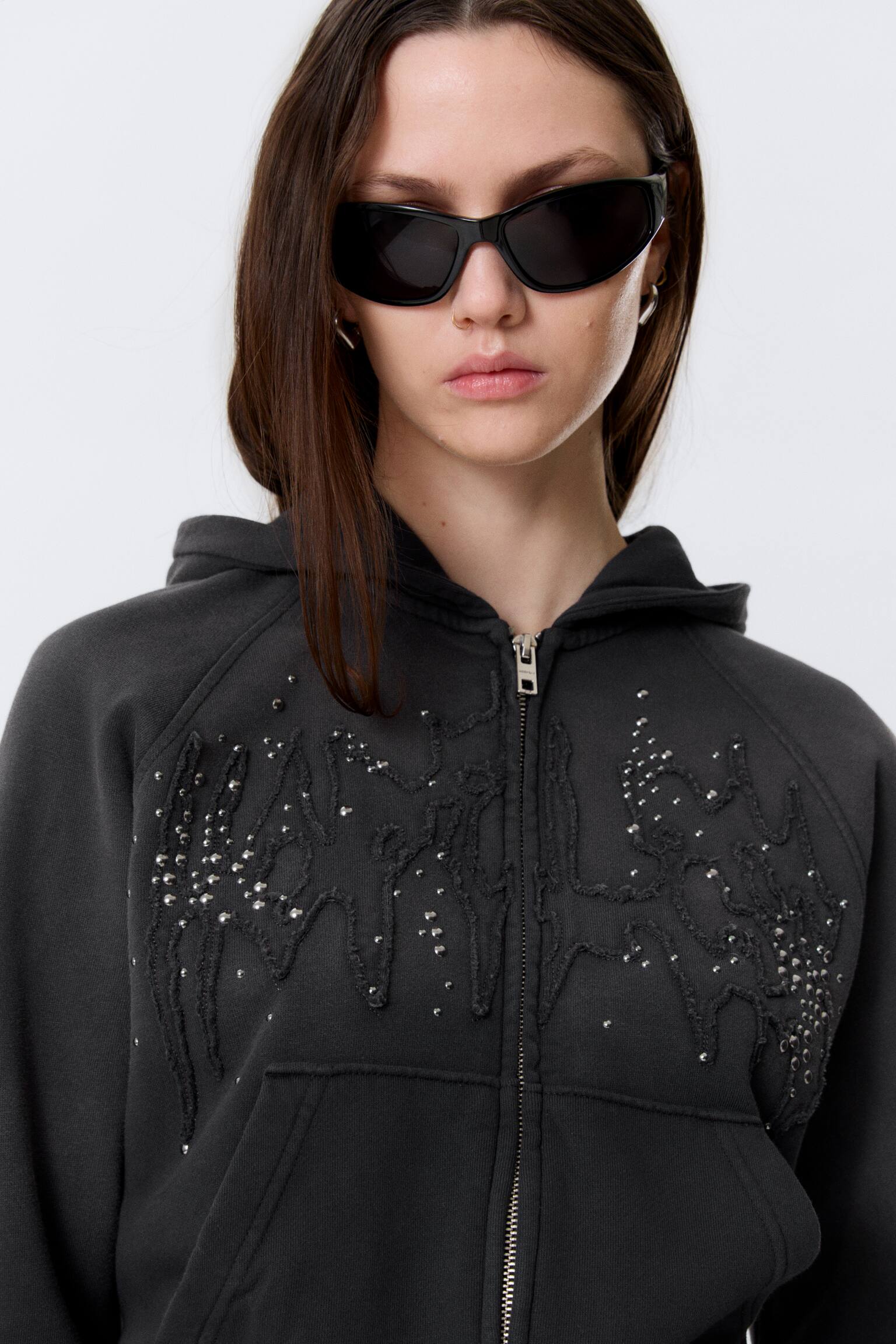 Slim hoodie met rits en studs en grafische print - Gewassen zwart met studs - 6