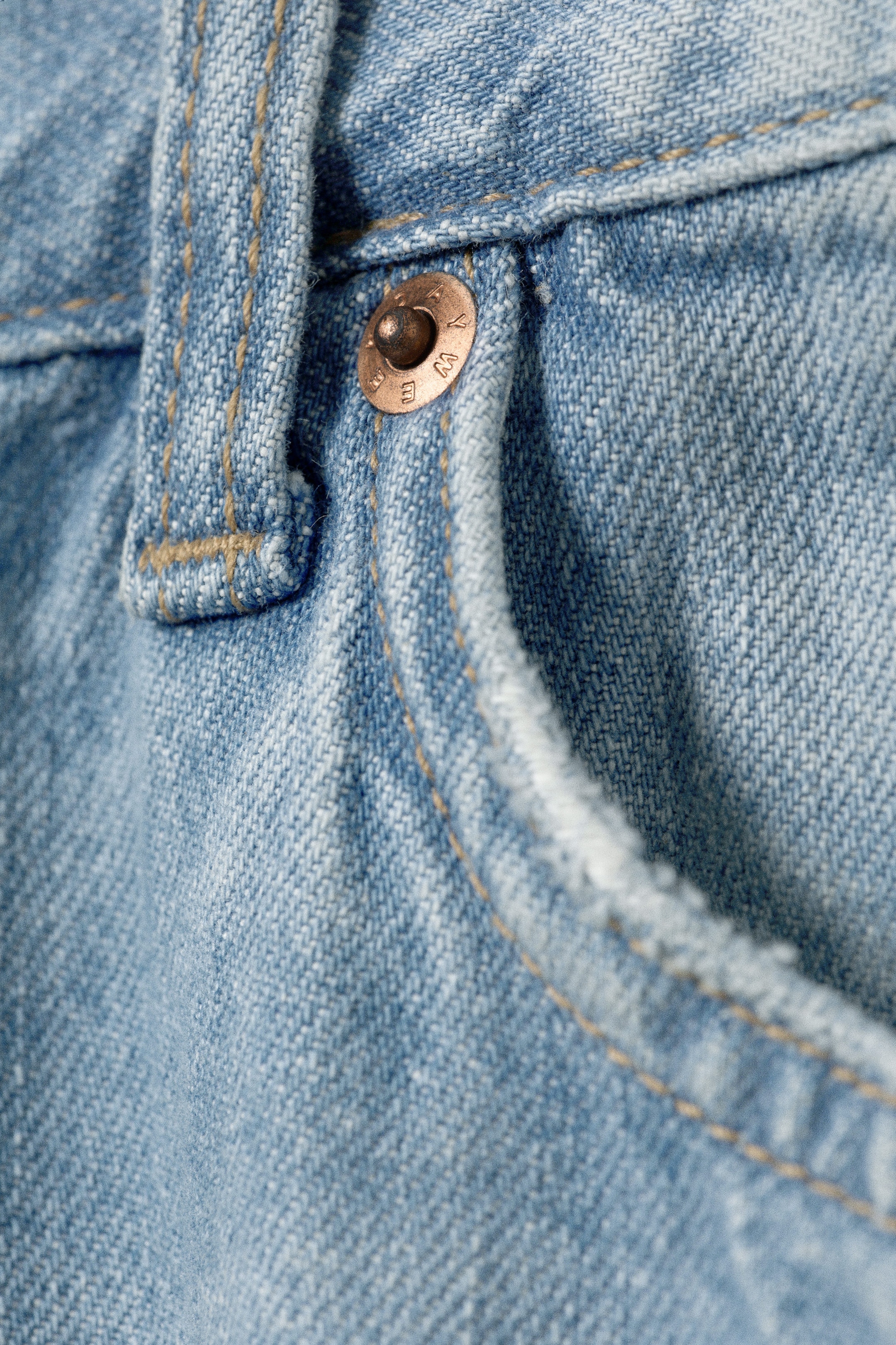 Kimberley Blue - Light Blue - Galaxy Mid Rise Loose Straight Leg Unisex Jeans - 7