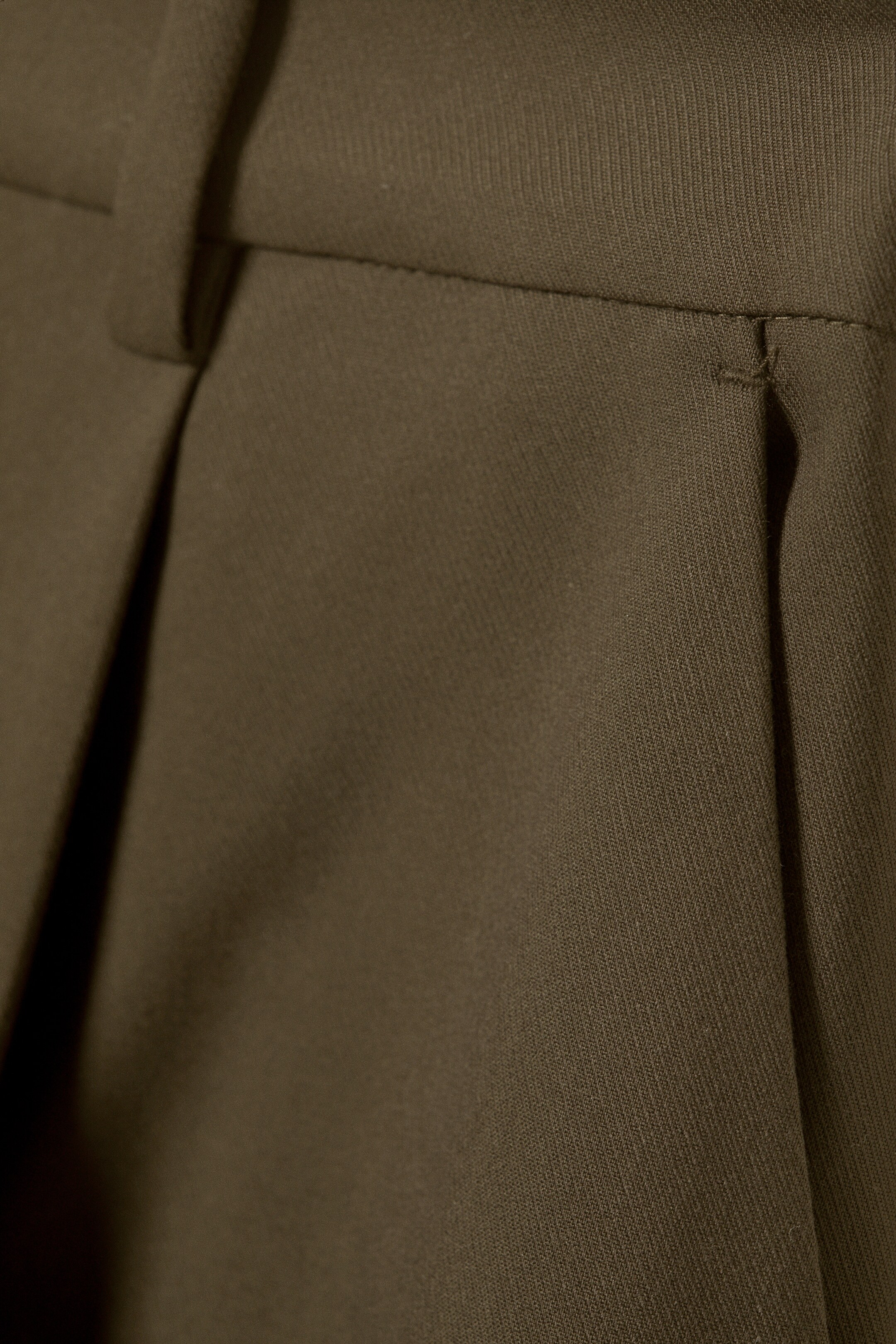 Agrandir l'image: Pantalon de costume large taille basse - Vert kaki foncé - FEMME | H&M CH 6