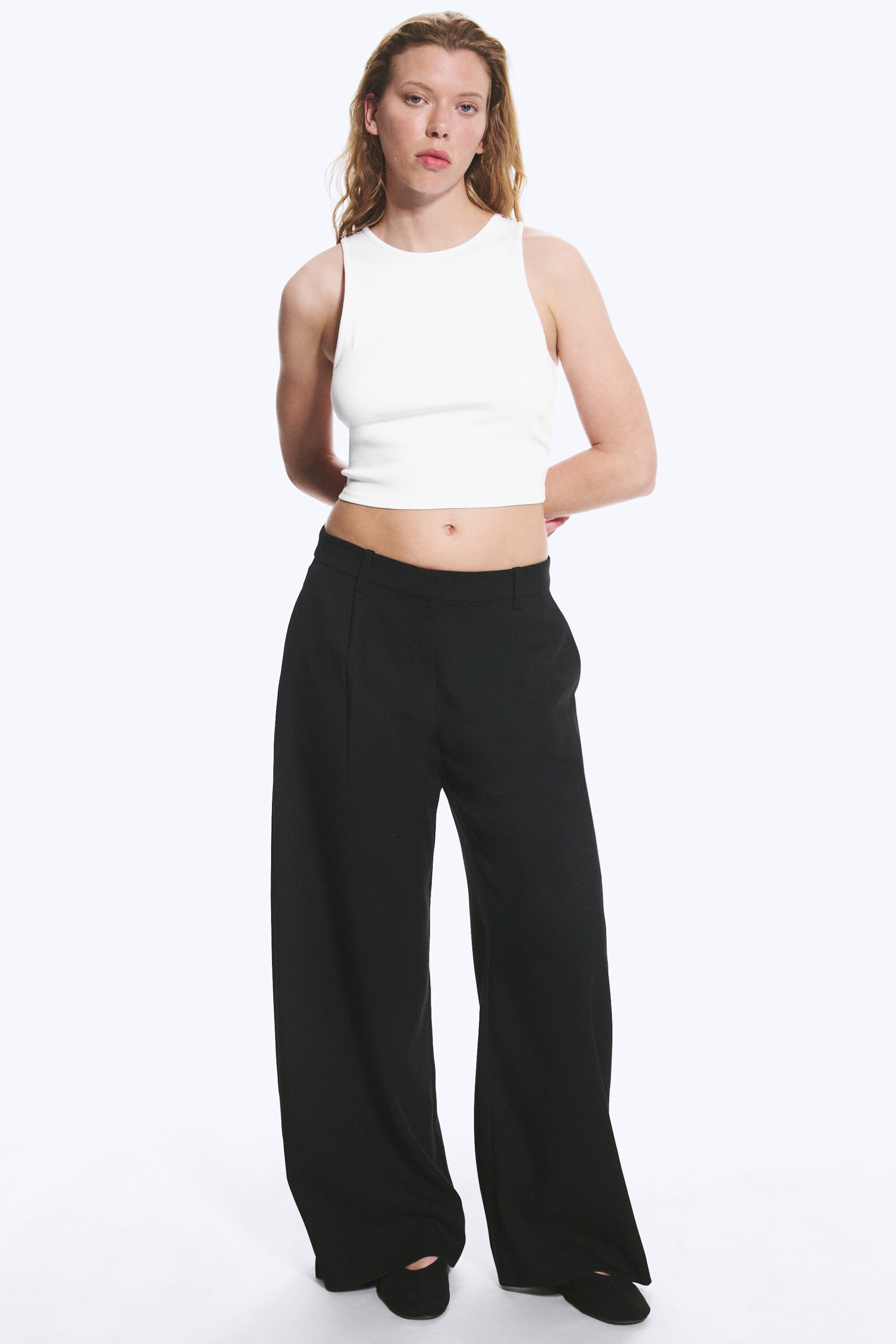 Black - Low Waist Wide Suiting Trousers - 2