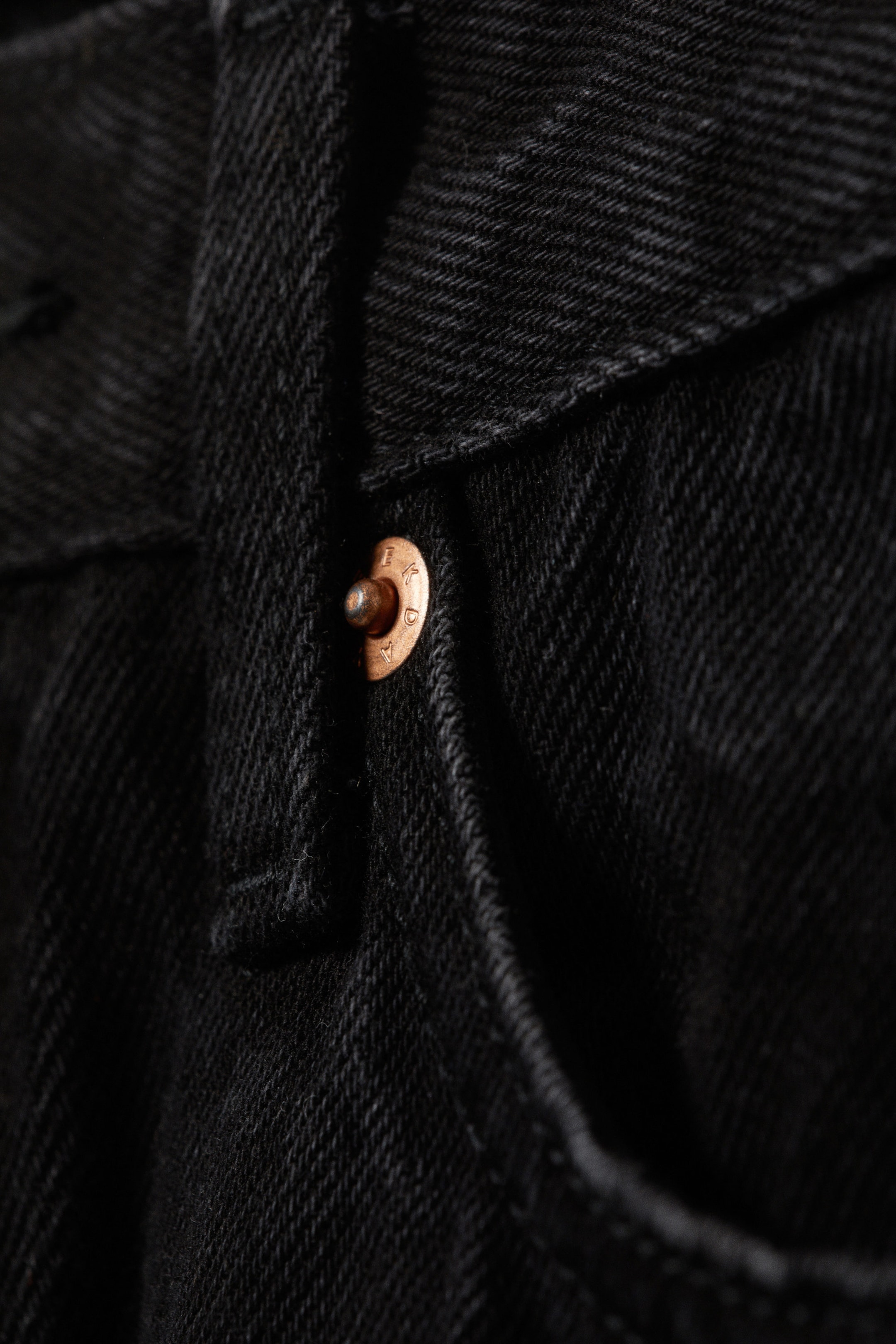 Tuned Black - Black - Ray Mid Rise Relaxed Tapered Leg Jeans - 6