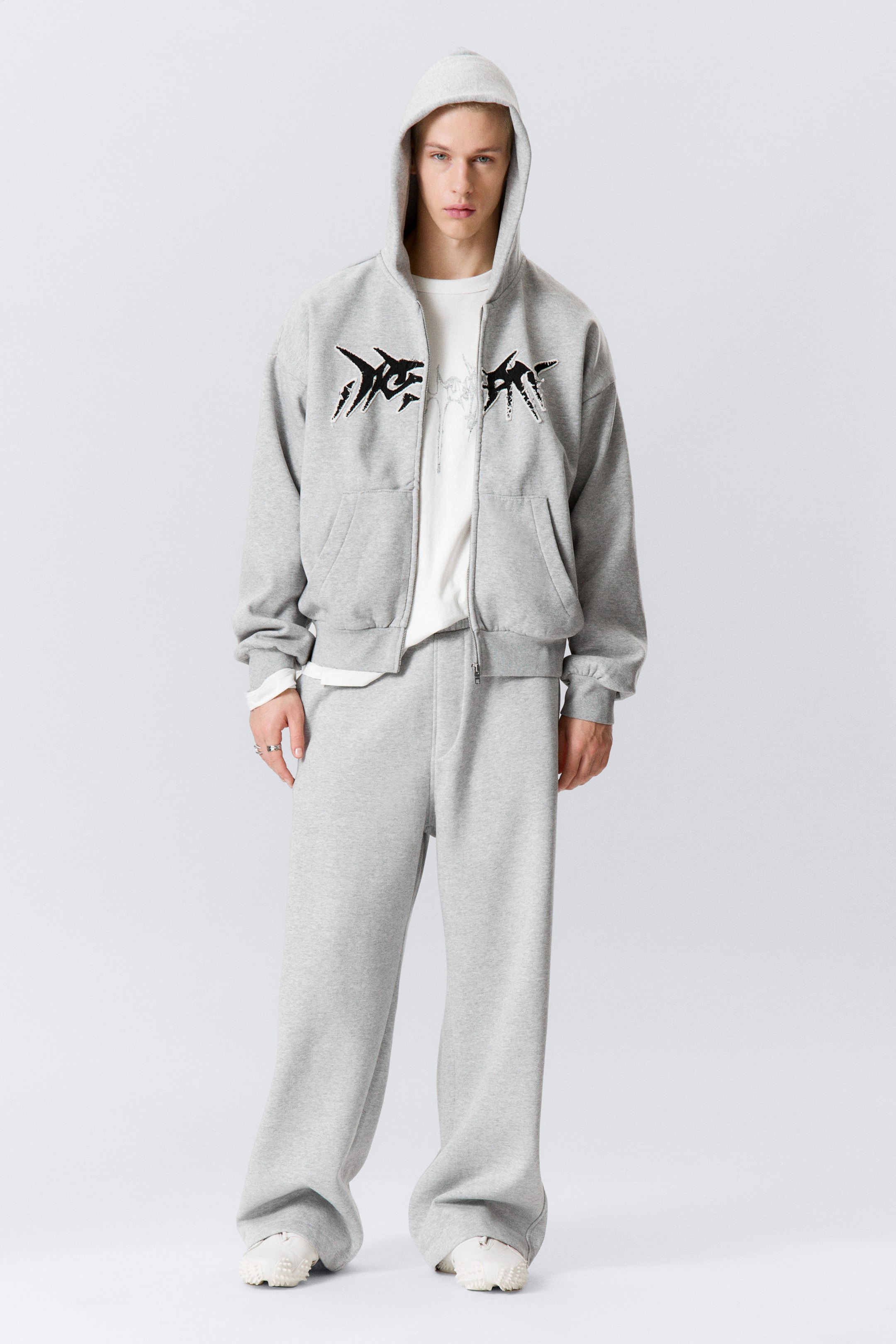 Grau meliert - "Dream" - Grafischer Zip-Hoodie mit eckigem Schnitt - 2