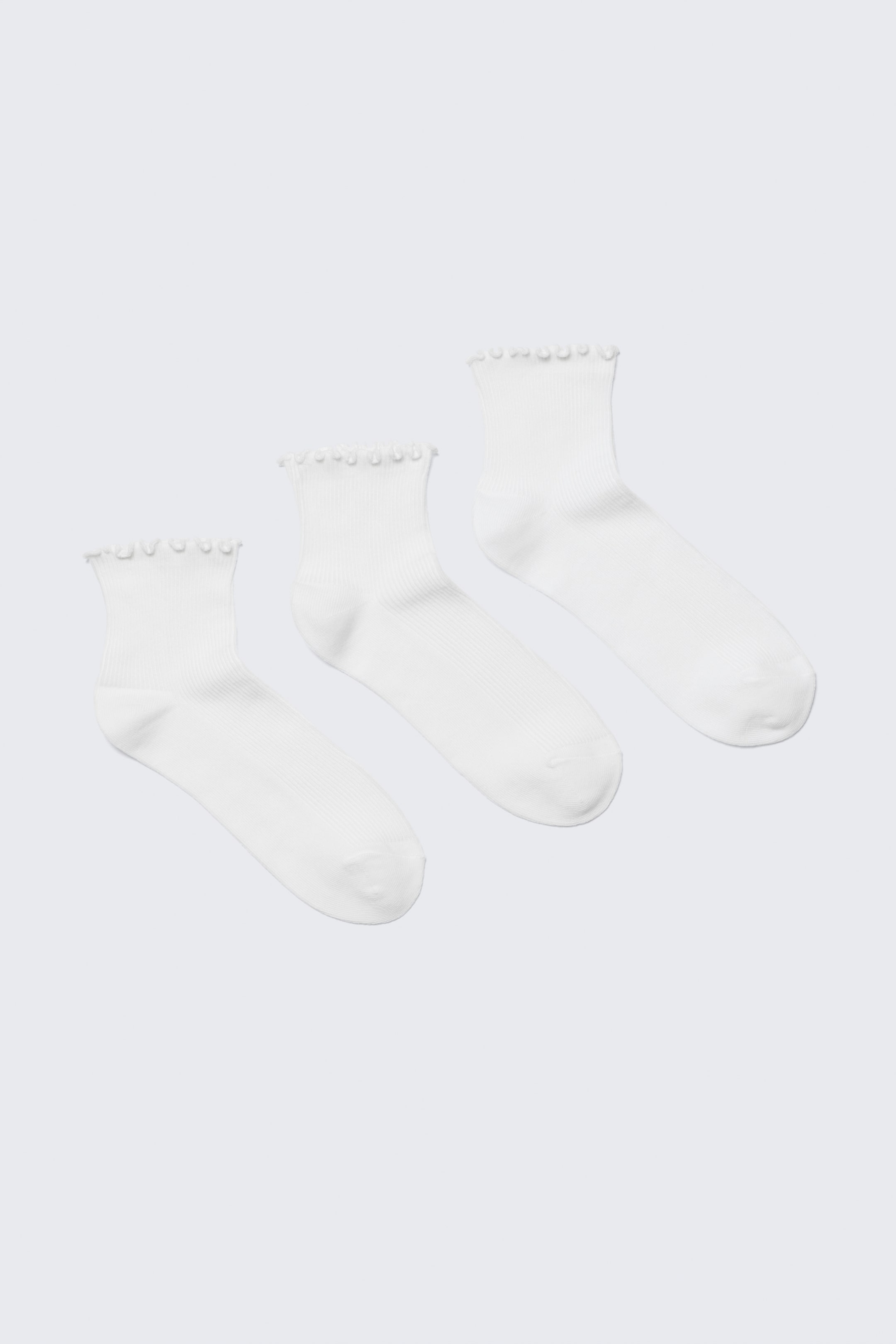 Grotere afbeelding bekijken: 3-pack korte sokken met rucherand - Wit - DAMES | H&M NL 1