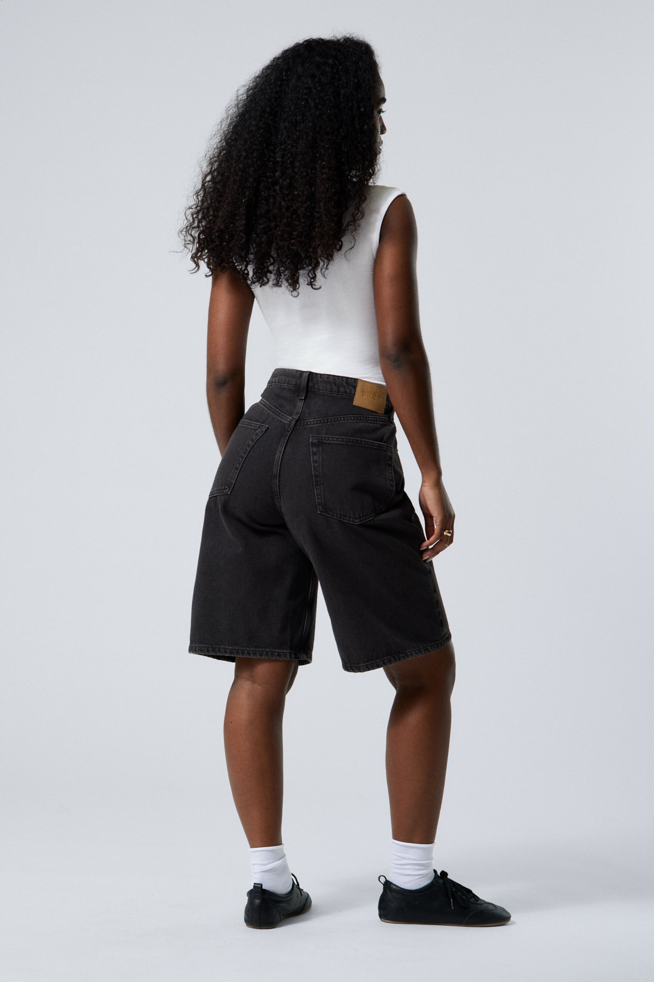 Tuned Black - Black - Halo Curve High Waisted Wide Leg Denim Shorts - 3