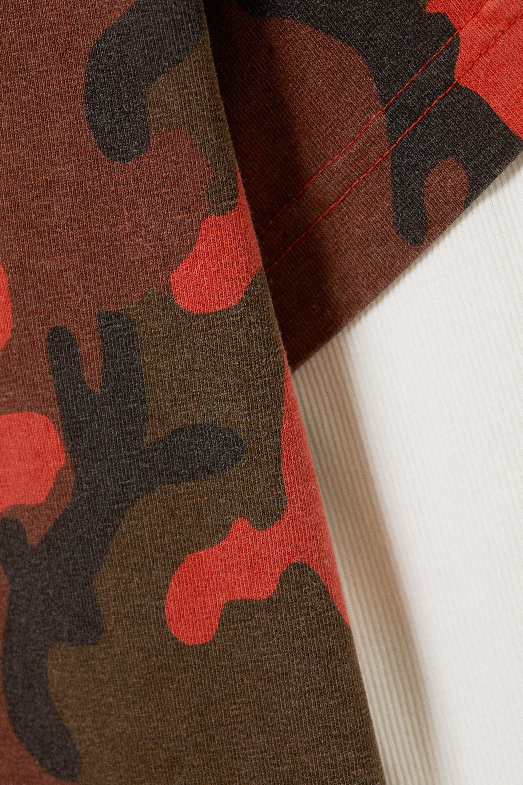 Red Camouflage - Shrunken Double Layered T-shirt - 5