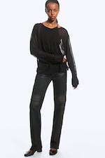 Schwarz - Lockerer, transparenter Strickpullover - 2
