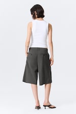 Dark Grey - Herringbone - Low Rise Loose Pleated Suiting Shorts - 2