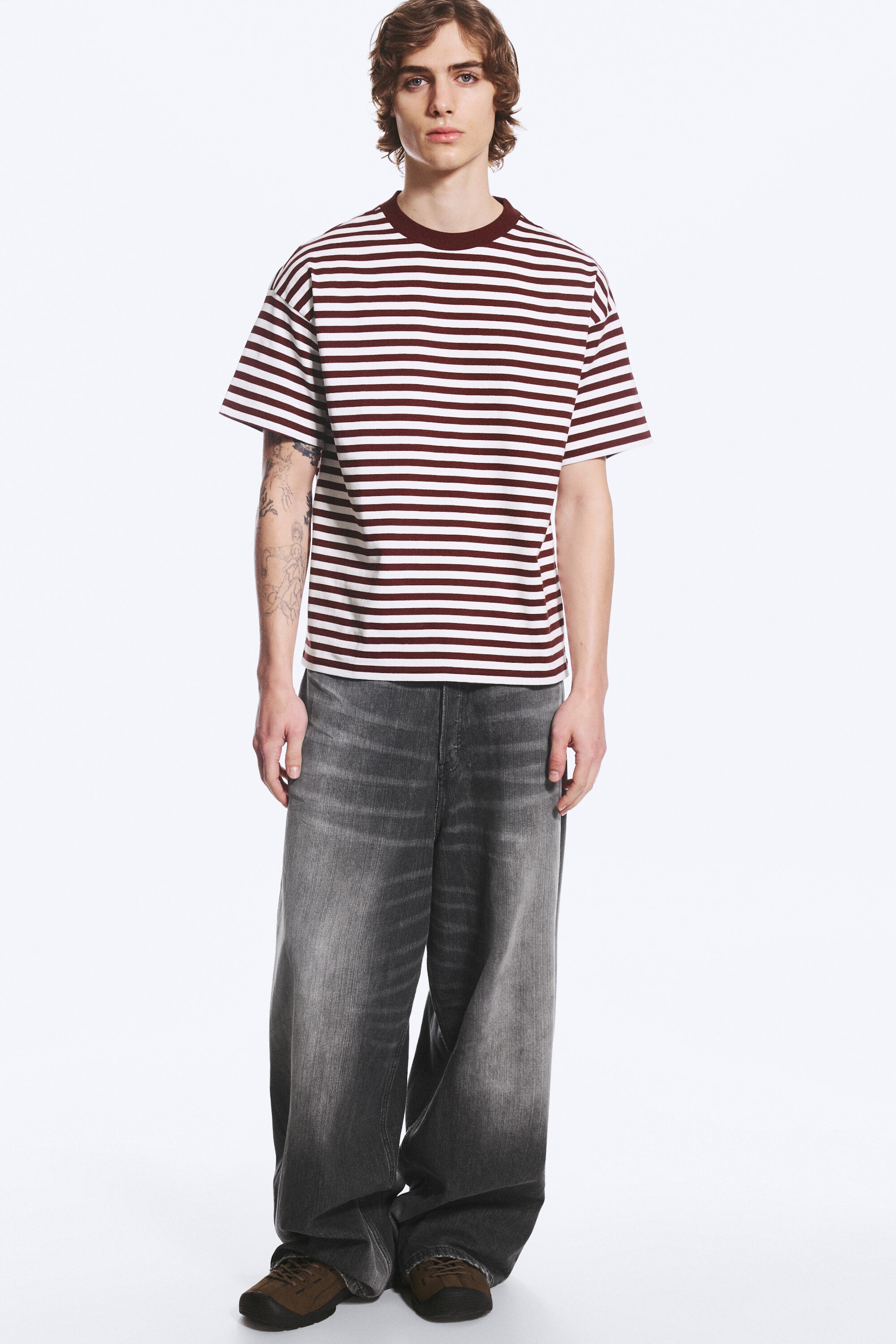 Red & White Stripe - T-SHIRT MIT ENTSPANNTER PASSFORM - 2