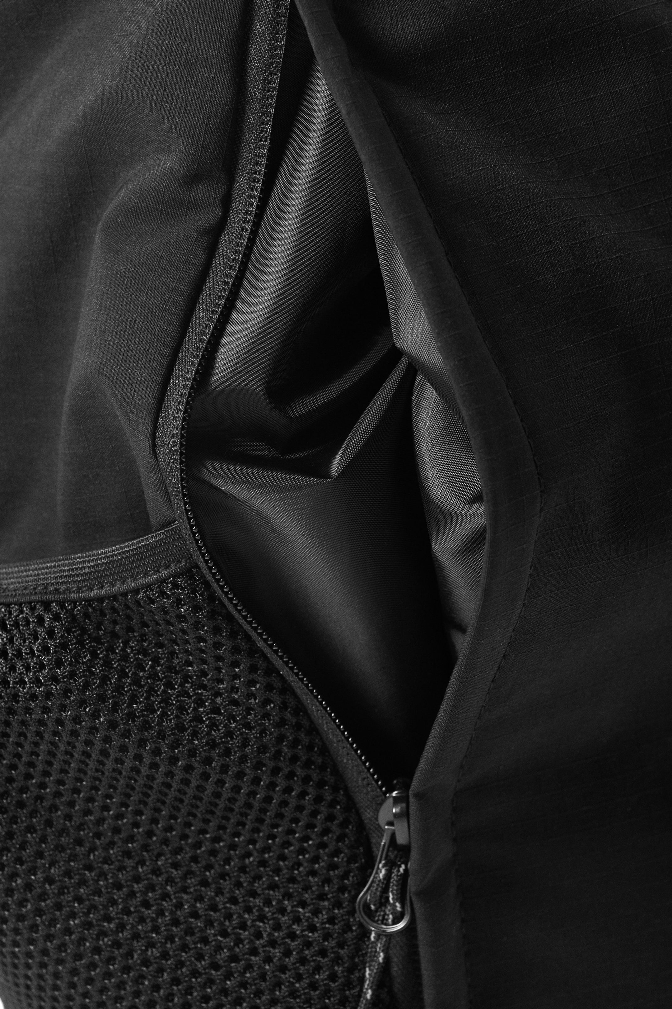 Black - Utility Crossbody Bag - 3