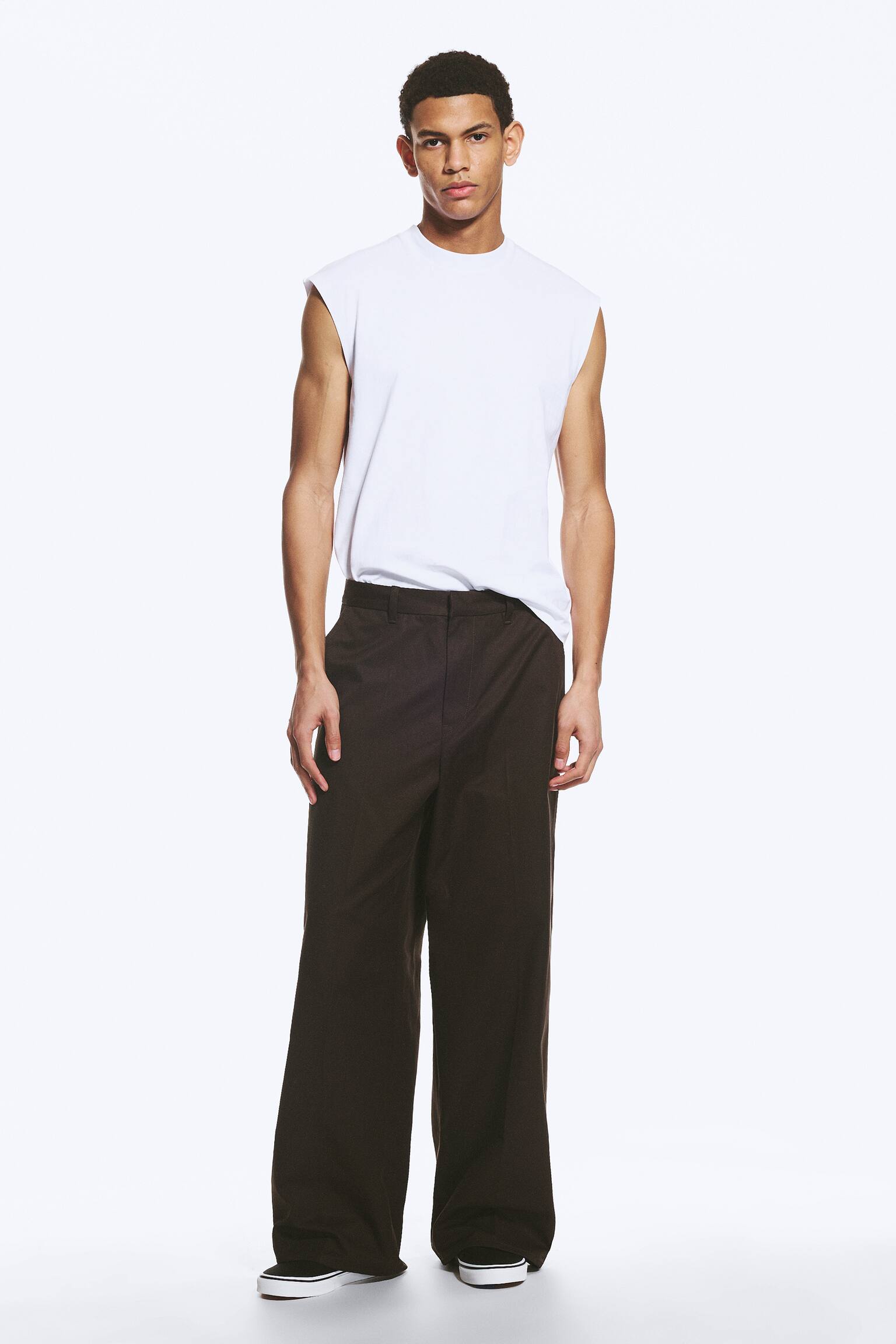 Emil - Ruimvallende chinobroek - Donkerbruin/Zwart/Zacht taupe - 1