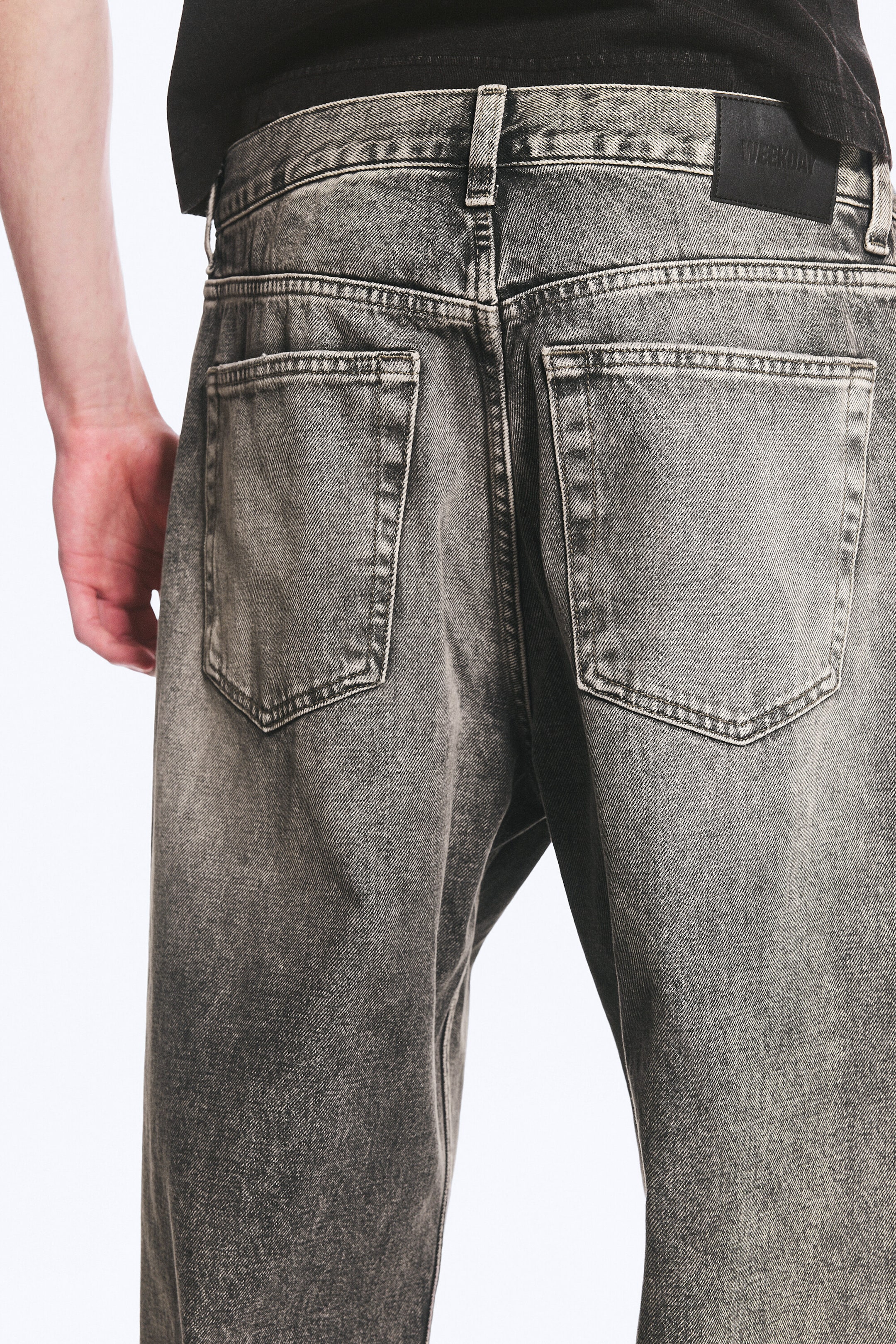 Redondo Black - Black - Galaxy Mid Rise Loose Straight Jeans - 3