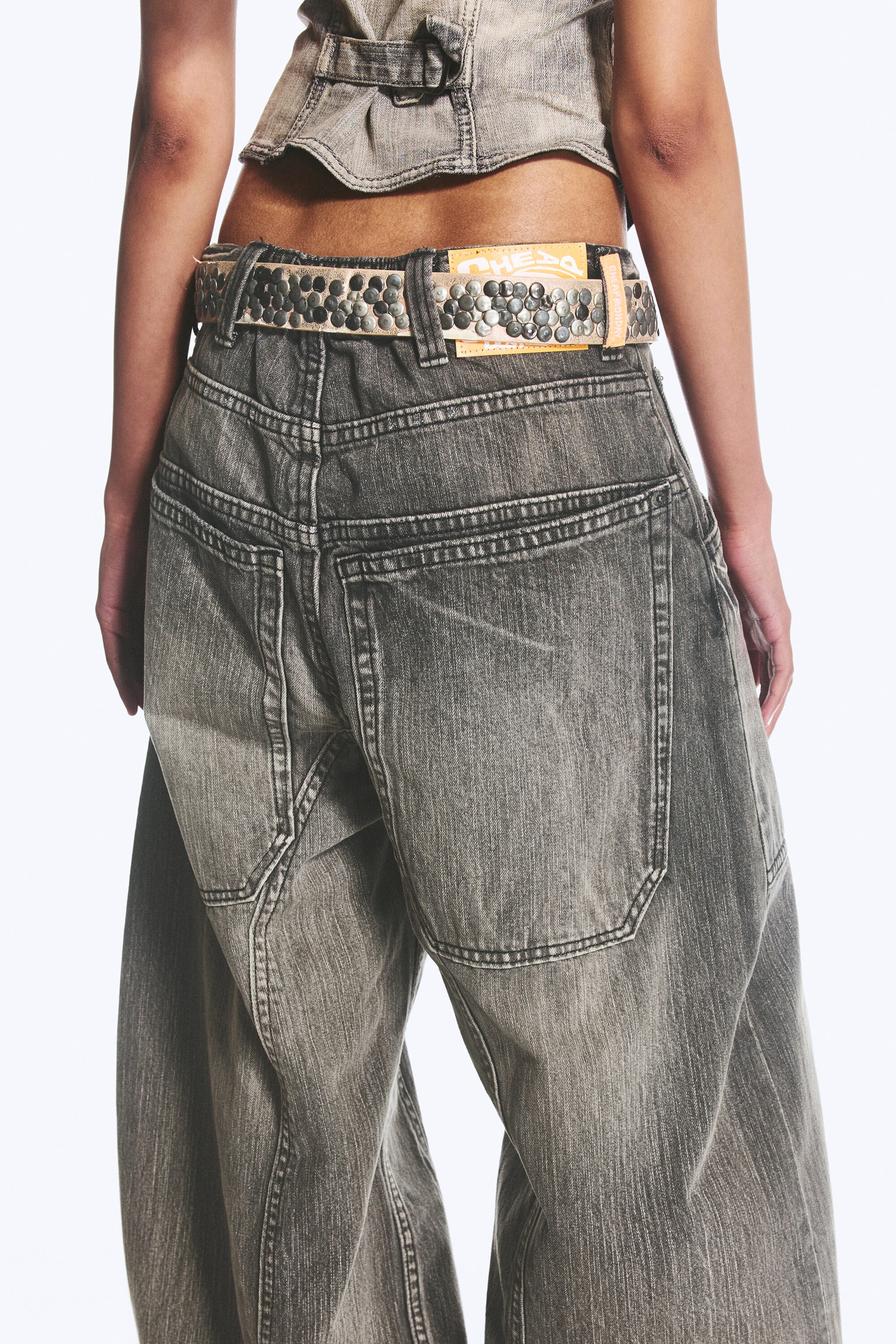 Smokey Black - Black - Dunno Unisex Low Rise Loose Barrel Jeans - 6