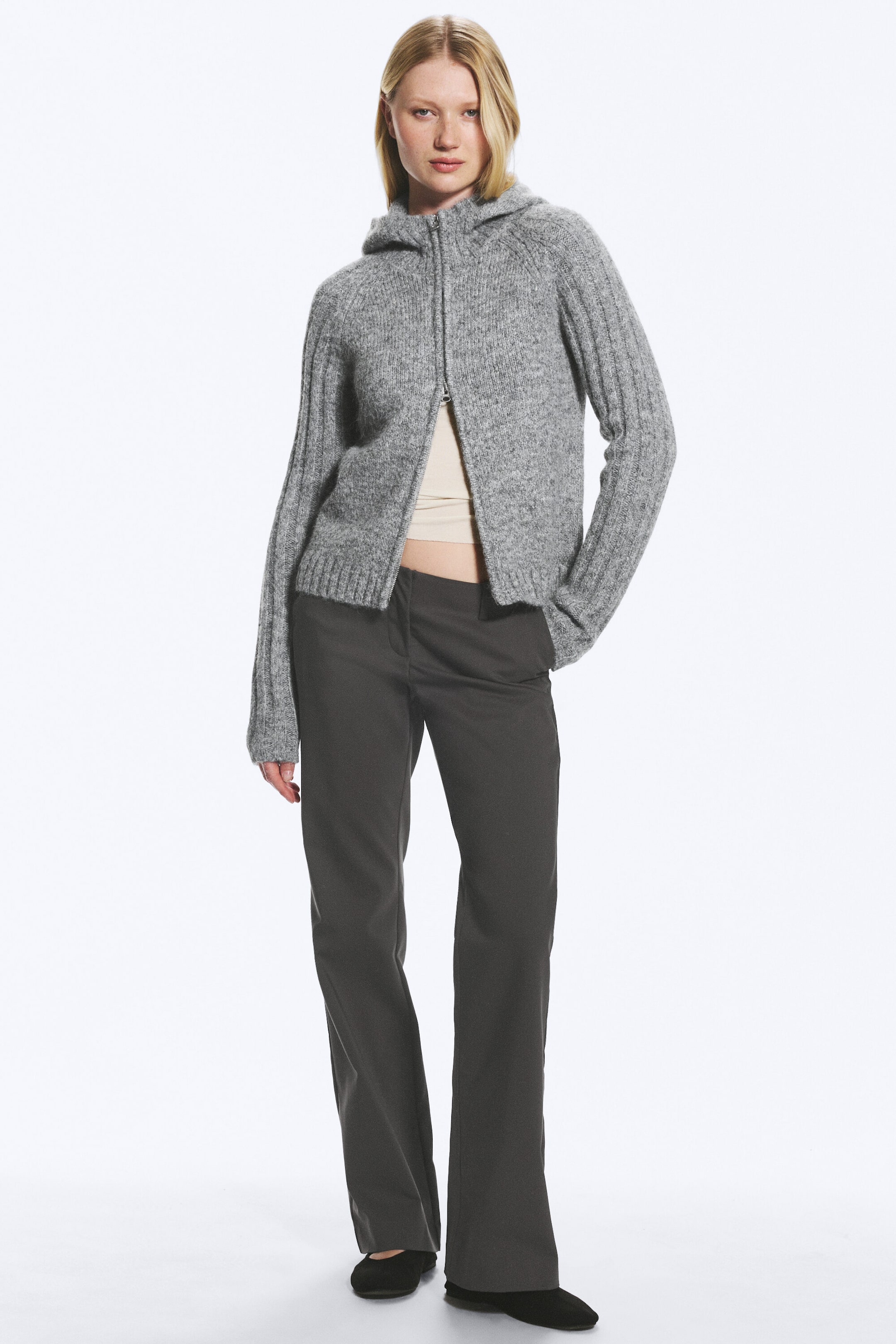 Gris poudré chiné - Sweat à capuche zippé confectionné - 2