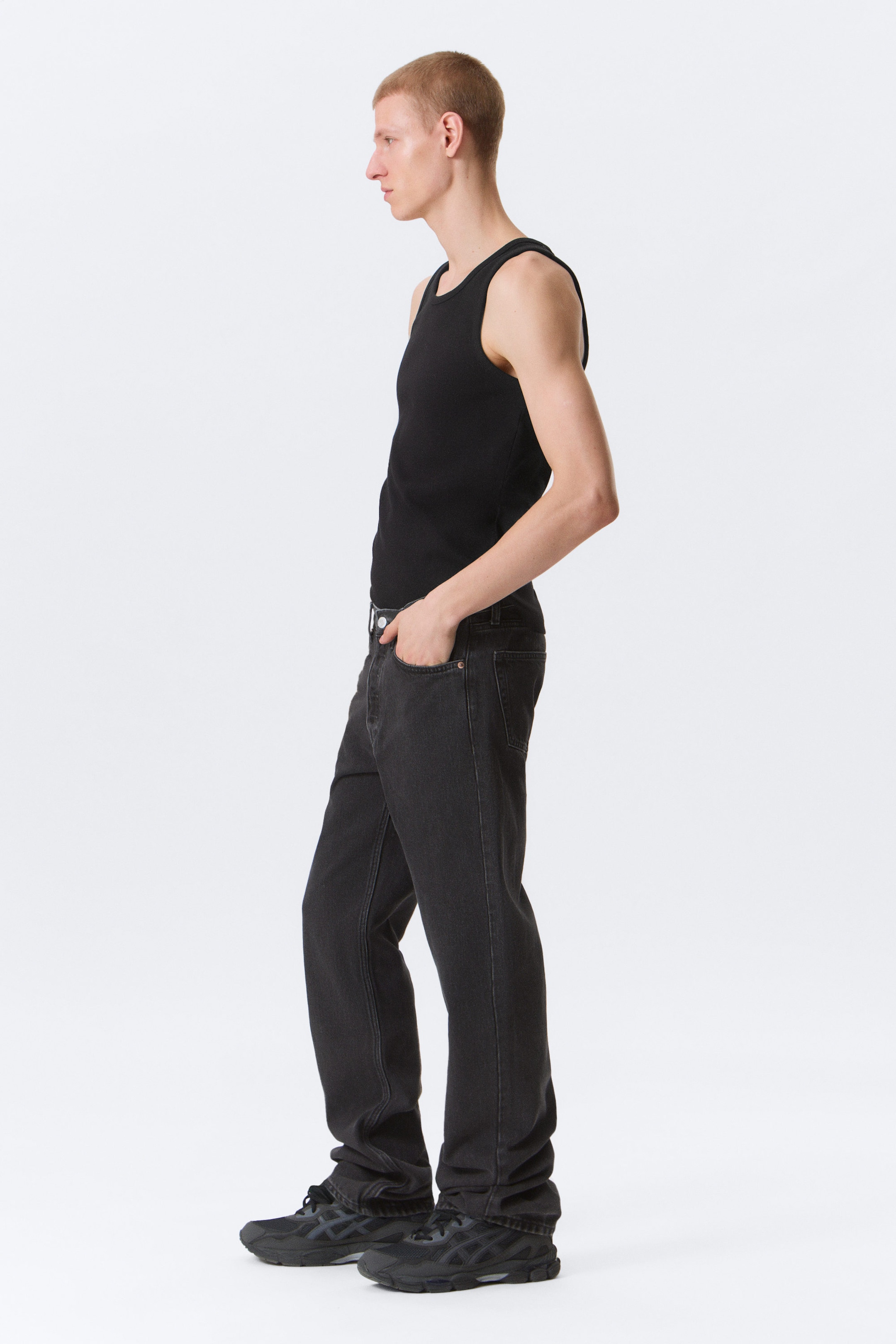 Tuned Black - Schwarz - Klean Mid Waist Regular Straight Leg Jeans - 2