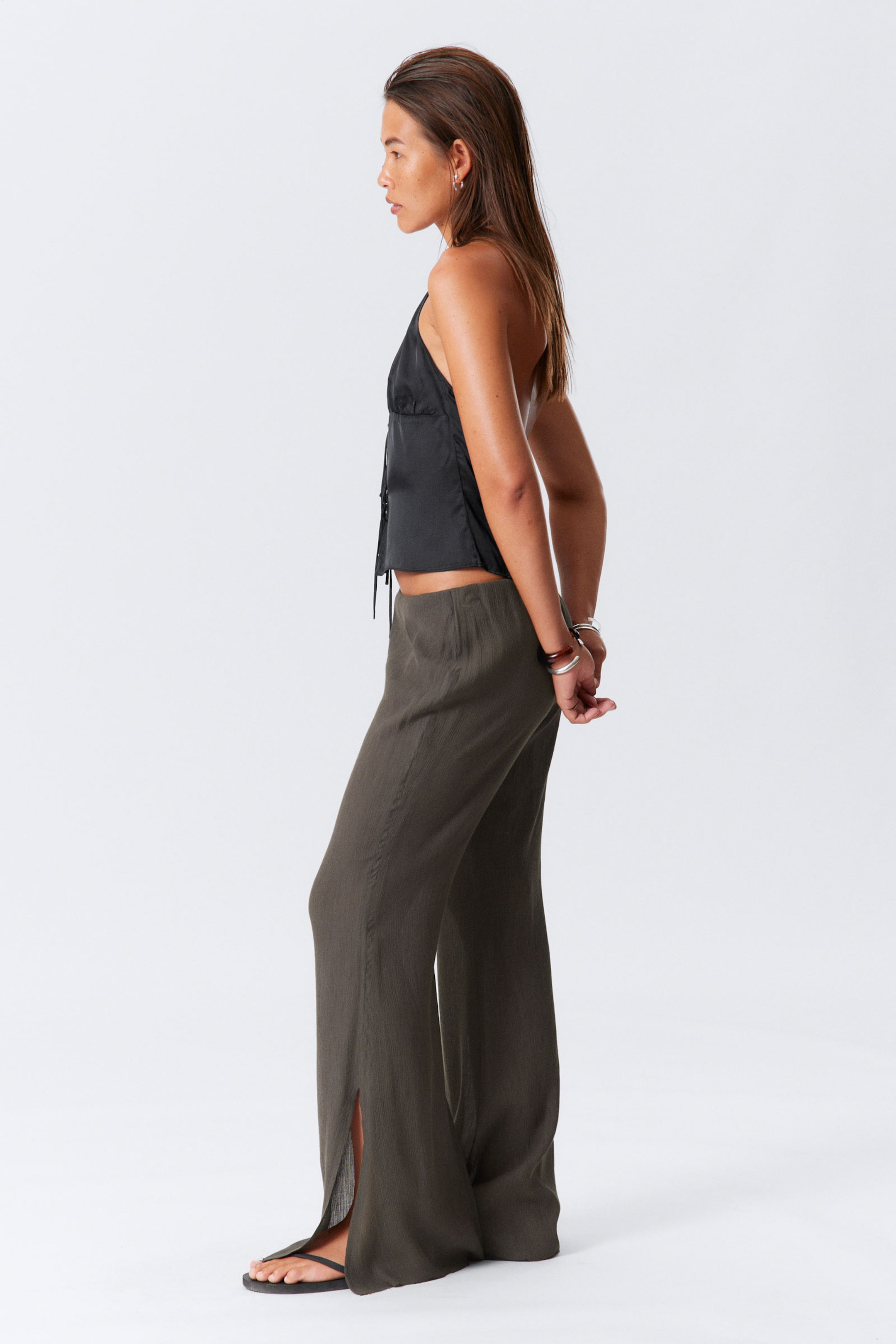 Dark Grey - Low Rise Flared Crinkled Trousers - 2