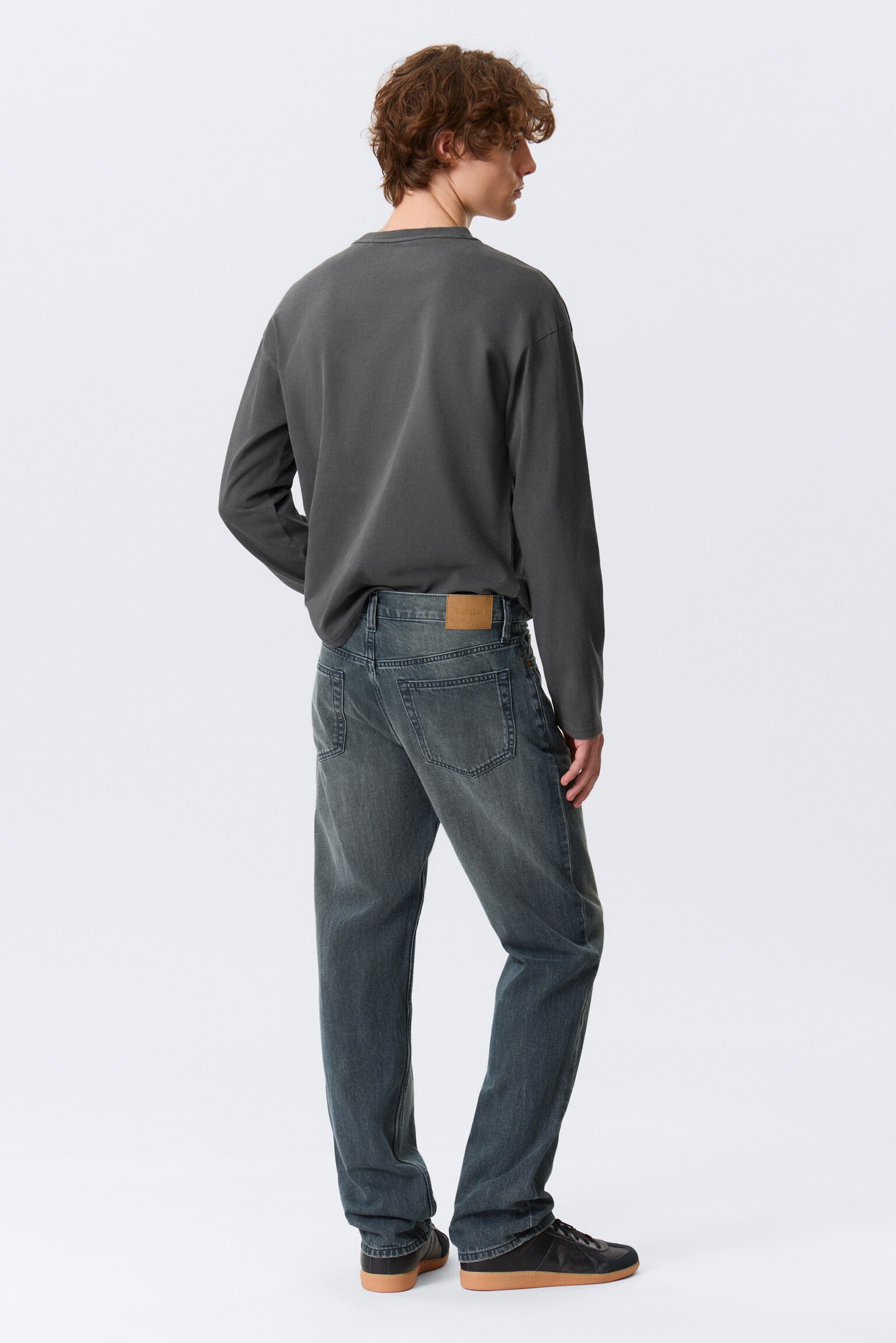 Jeans Space de cintura média e perna reta descontraída - Kourtney Blue - Azul Escuro/Azul Segundo - Azul Médio/Azul Rádio - Azul Médio/Tuned Black - Preto/Risso Preto - Preto/Blue Stream - azul médio/Morning Blue - Azul-escuro/Azul ferro/Aeon Blue - azul-claro - 4