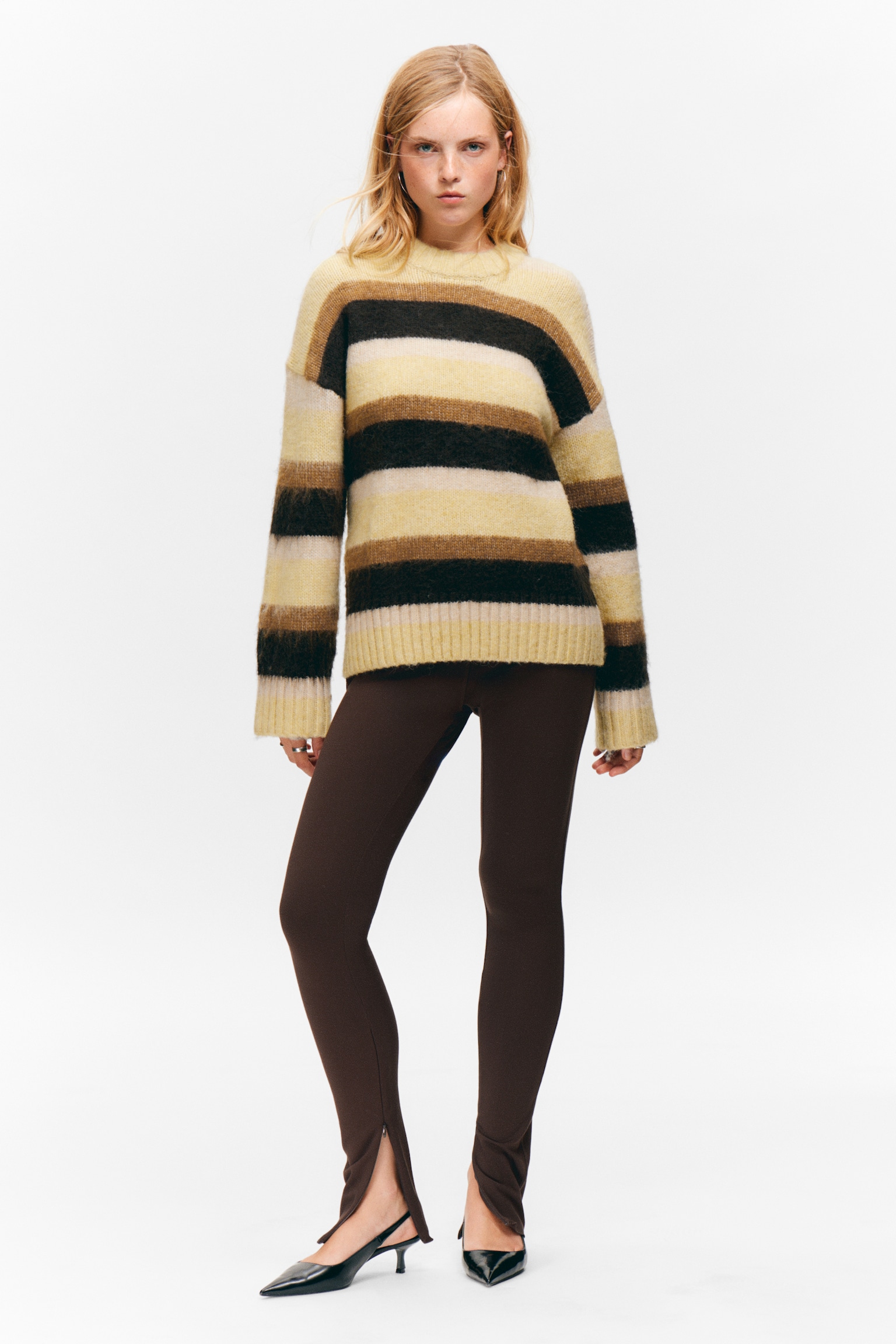 Relaxed Fit Fluffy Knit Sweater - Dusty Yellow & Brown Stripes/Striped Blue/Dark Brown - 3