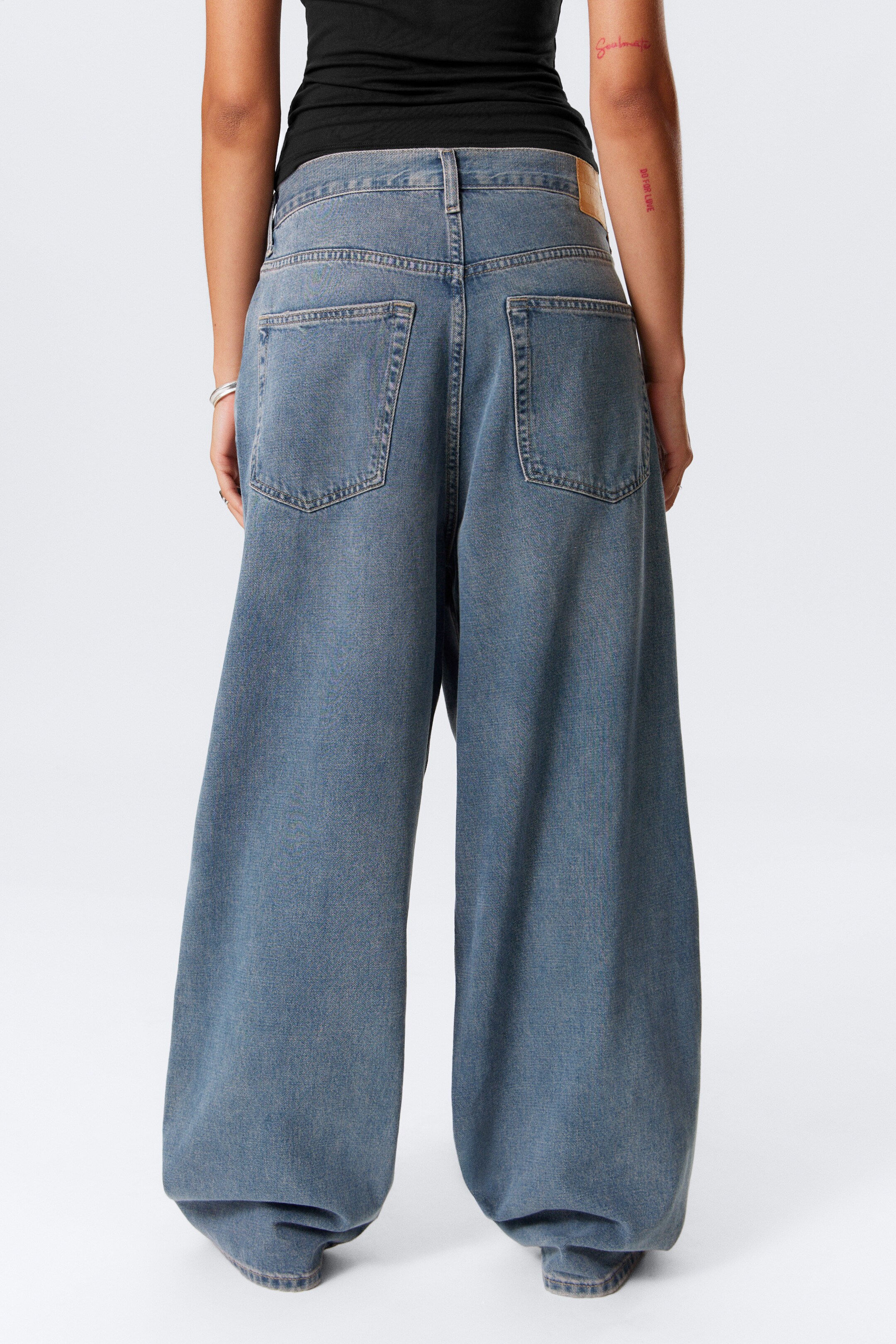 Zobrazit větší obrázek: Astro Loose Baggy Leg Jeans - Modrá - středně modrá - MUŽI | H&M CZ 10