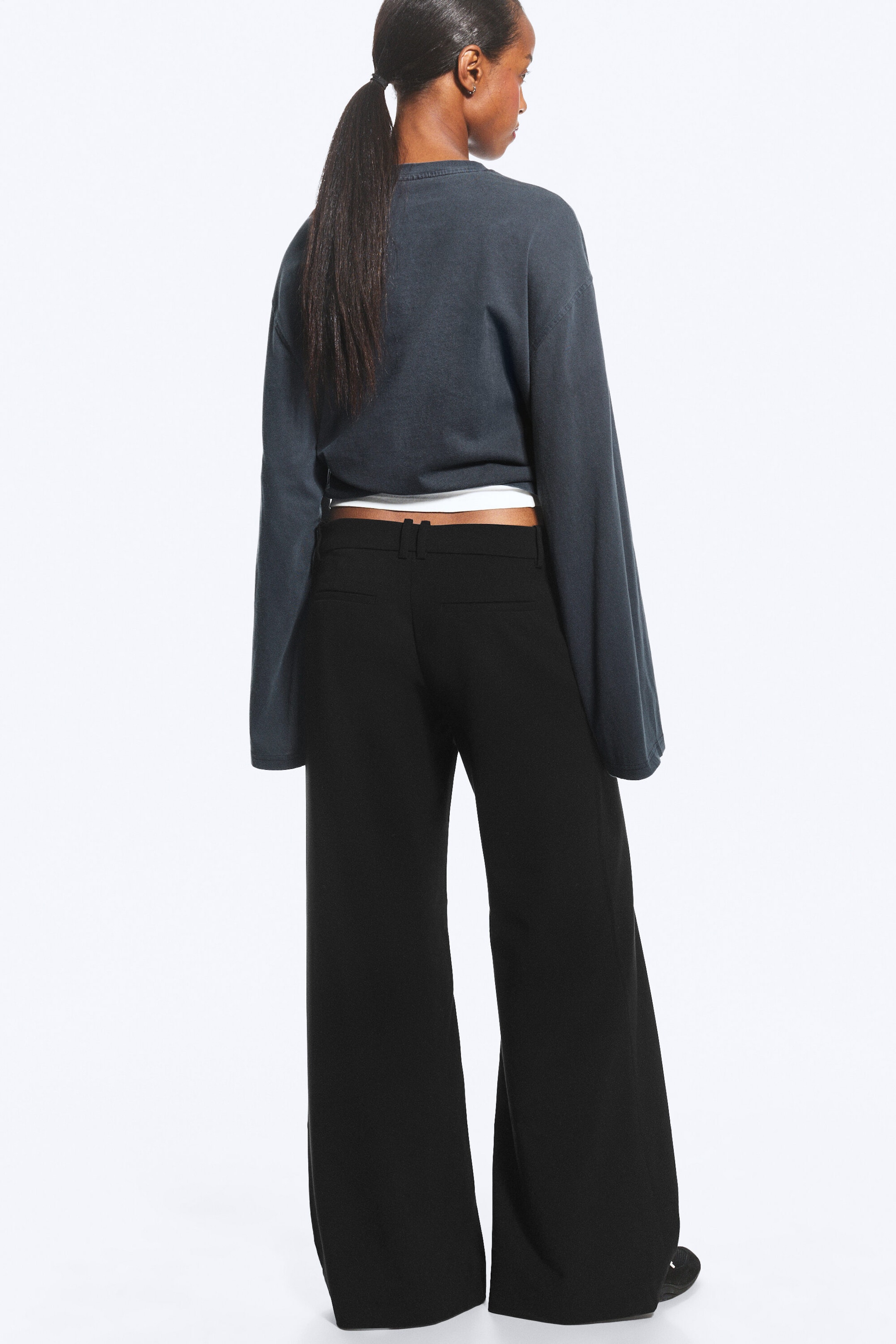 Black - Low Flared Suit Trousers - 3