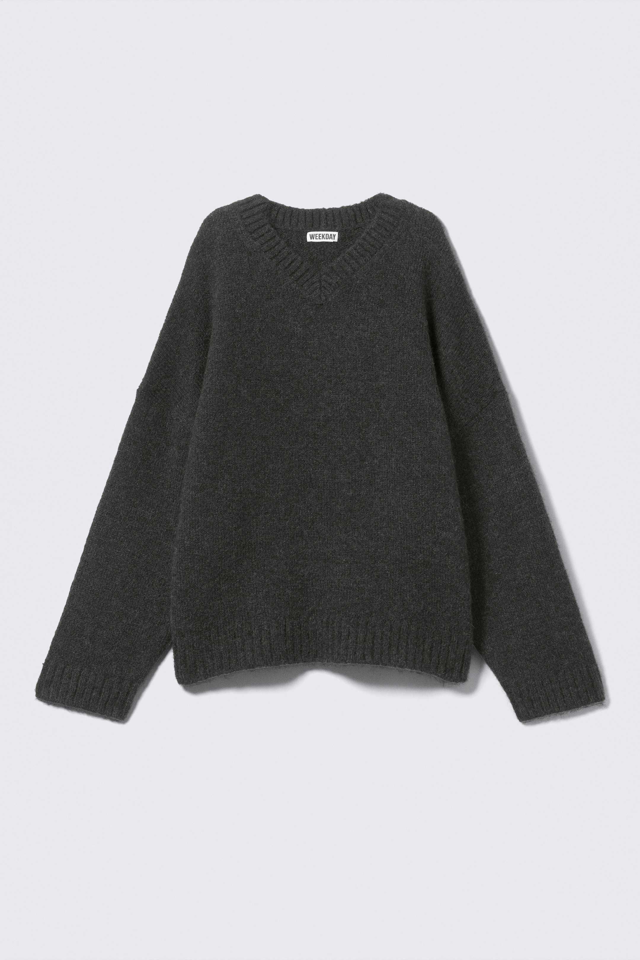 Agrandir l'image: Pull oversize en laine mélangée à col en V - Noir - FEMME | H&M FR 4