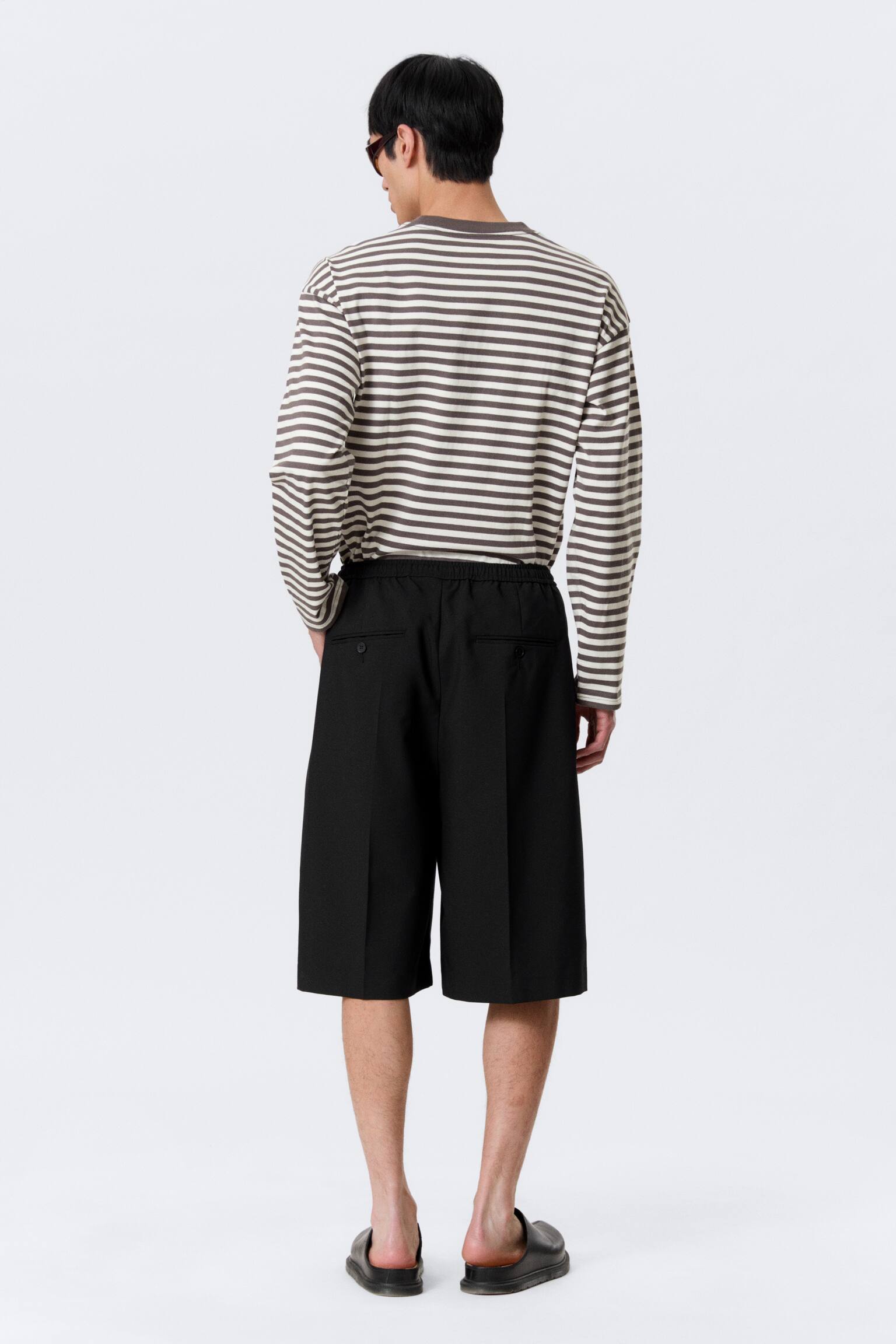 Lockere Anzug-Shorts mit mittlerem Bund-Schwarz - 4