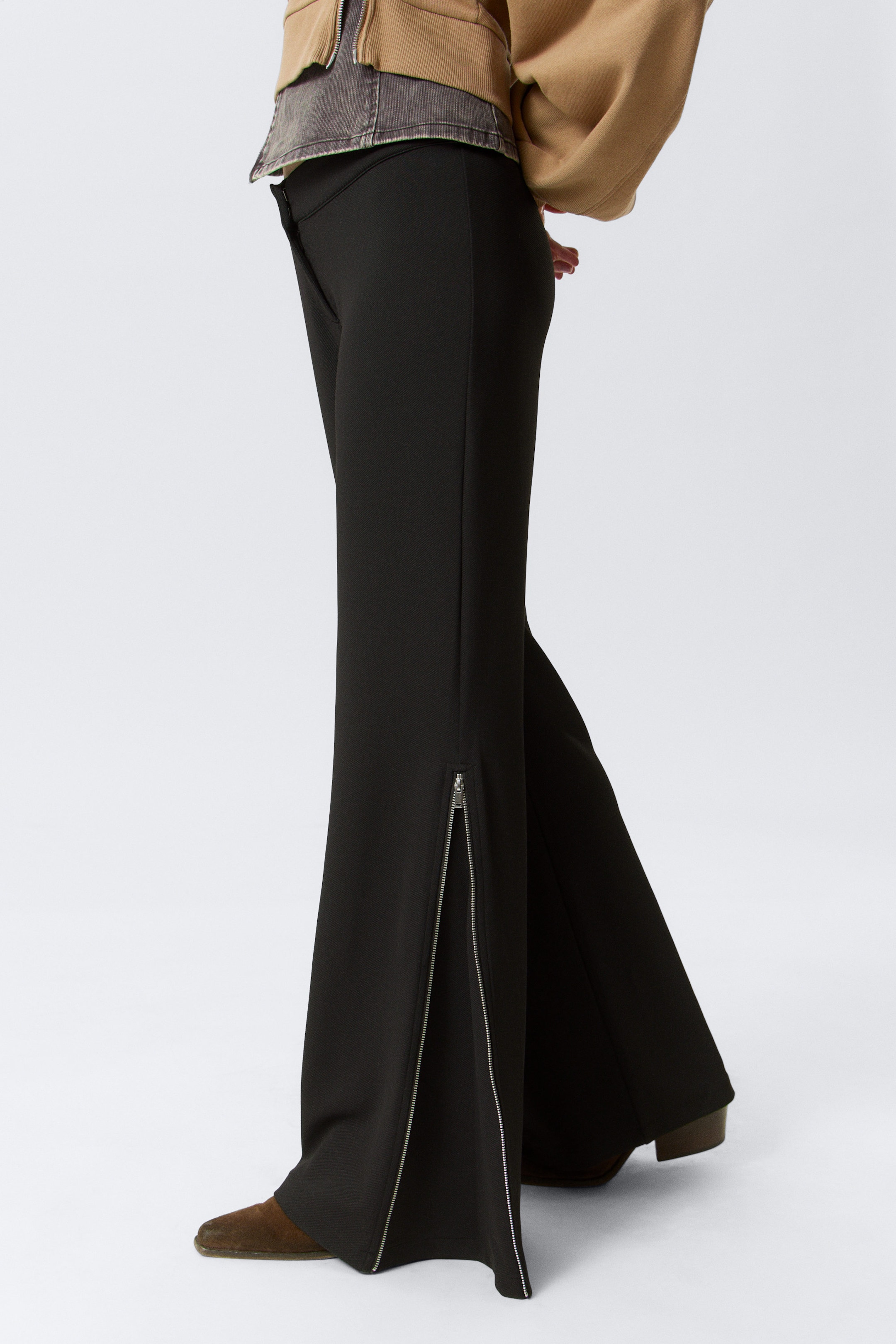 Black - Mid Rise Flared Zip-Up Trousers - 2