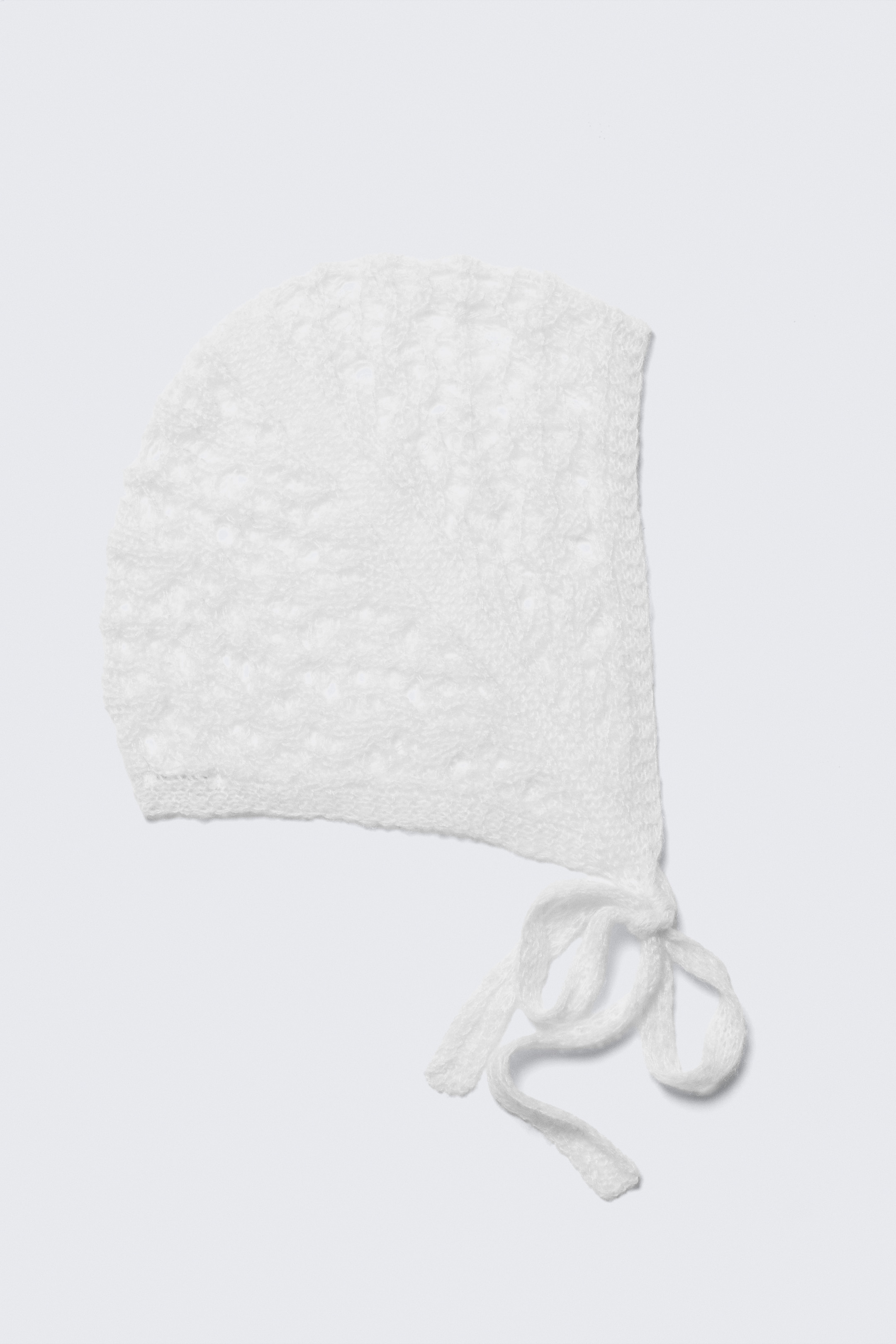 Vezi imaginea mai mare: Bonetă tricotată moale - Alb - FEMEI | H&M RO 1