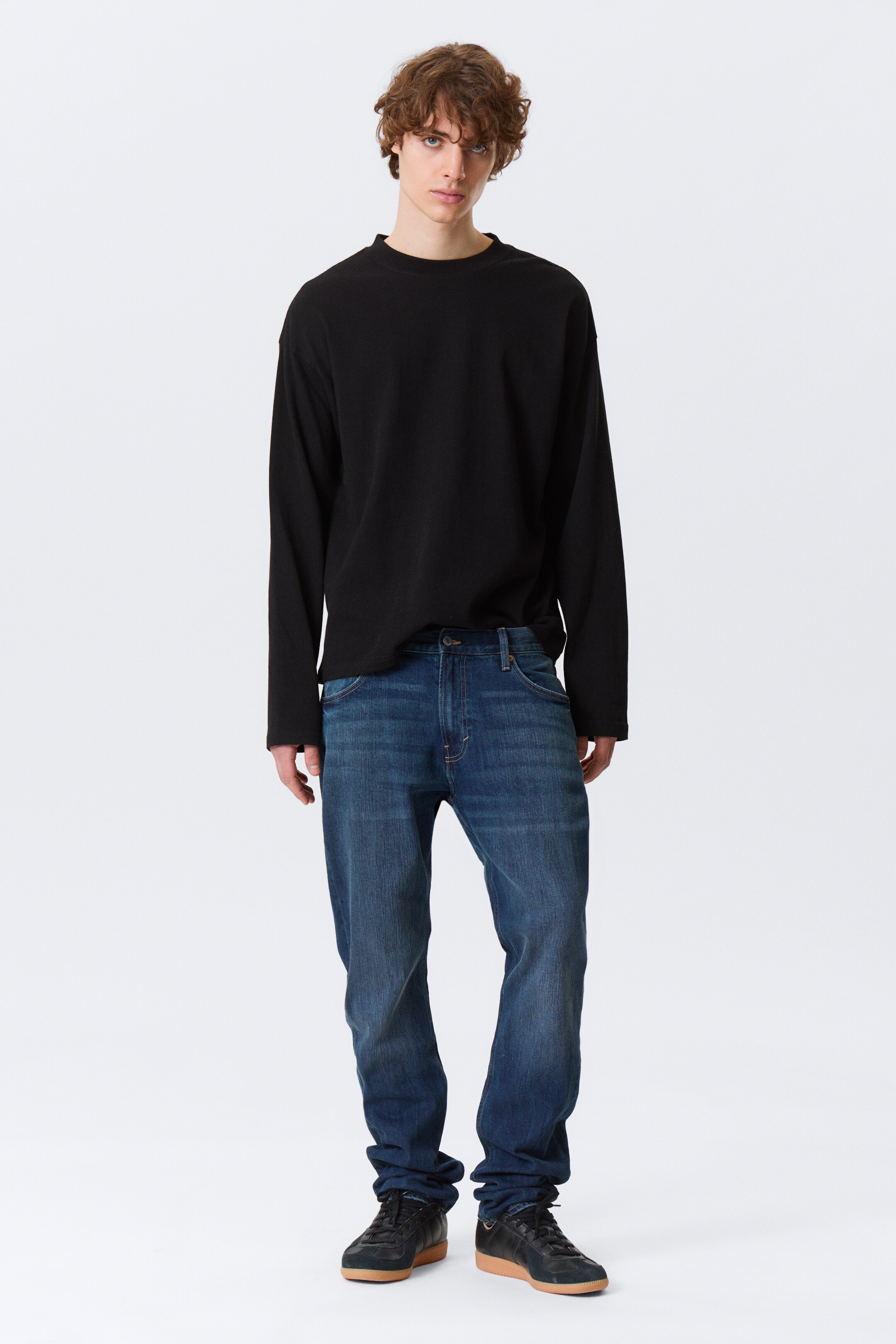 Vezi imaginea mai mare: Blugi Orion cu talie medie, croială slim și picior drept - Albastru Marin - Albastru Închis - BĂRBAŢI | H&M RO 1