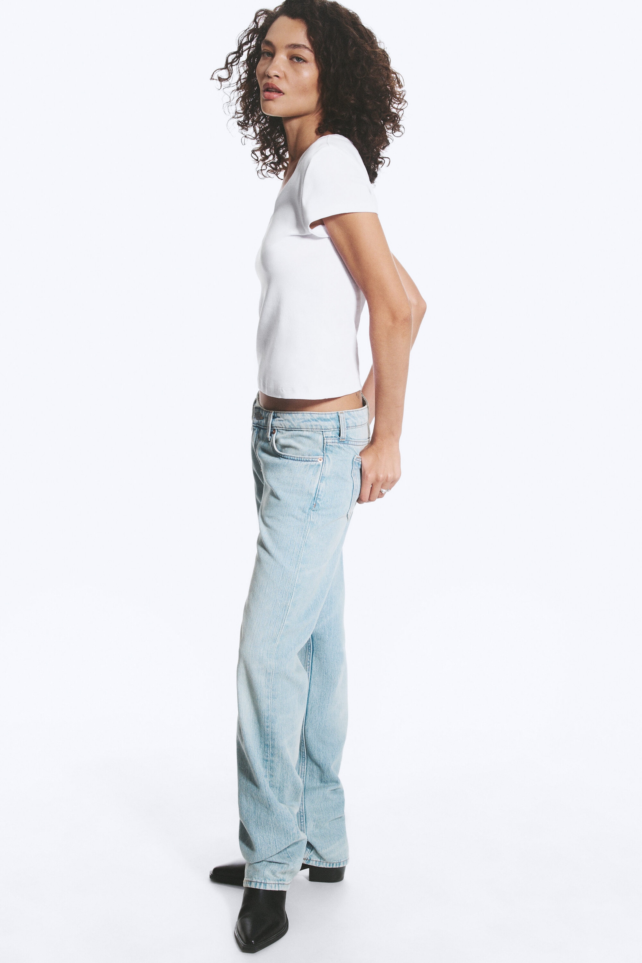 Aeon Blue - Ljusblå - Arrow Low Waist Regular Straight Jeans - 2