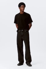 Tuned Black - Svart - Galaxy Mid Waist Loose Straight Leg Unisex Jeans - 2