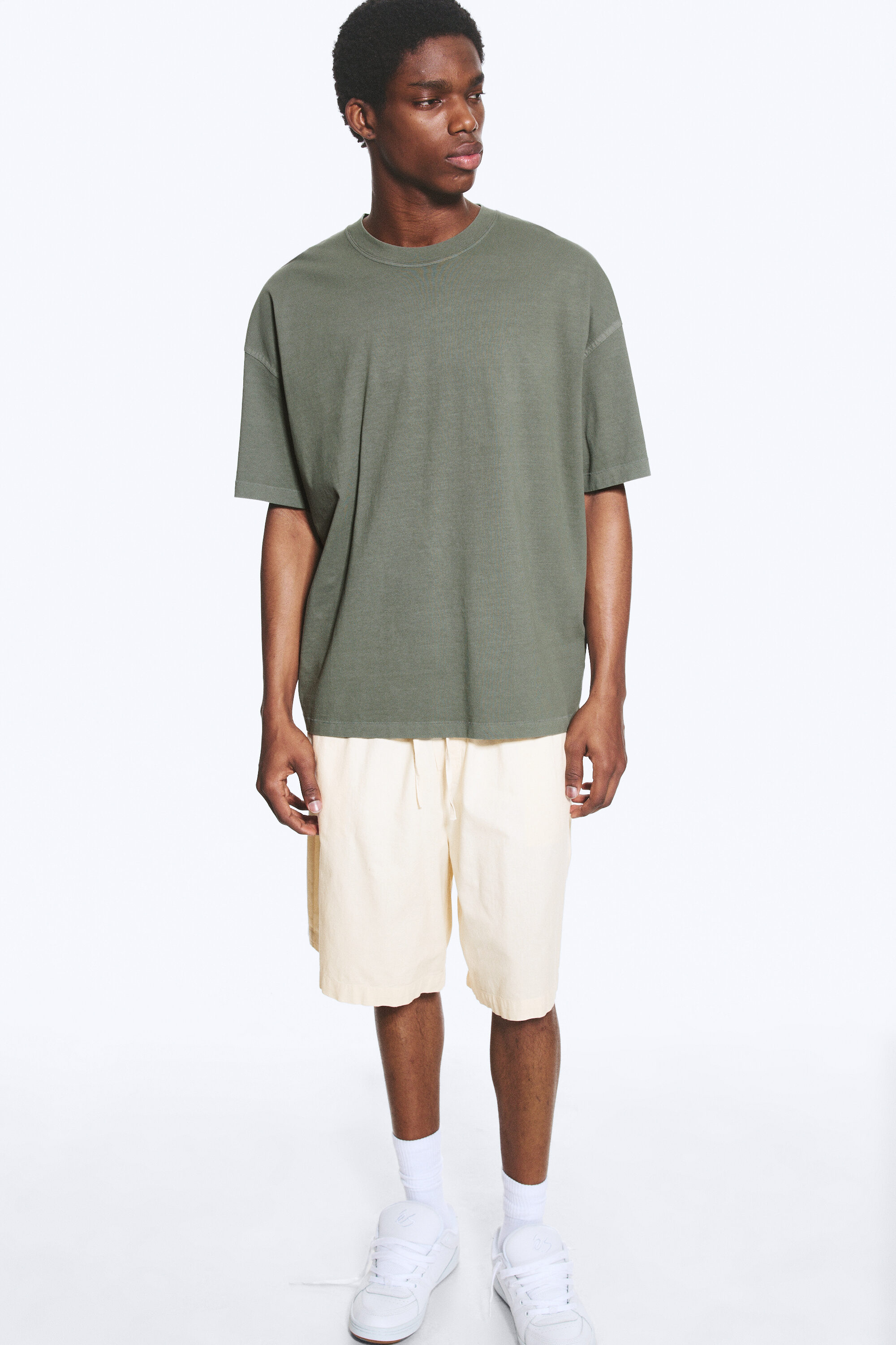 oversized boxy t-shirt - Light Dusty Khaki Green | Weekday WW