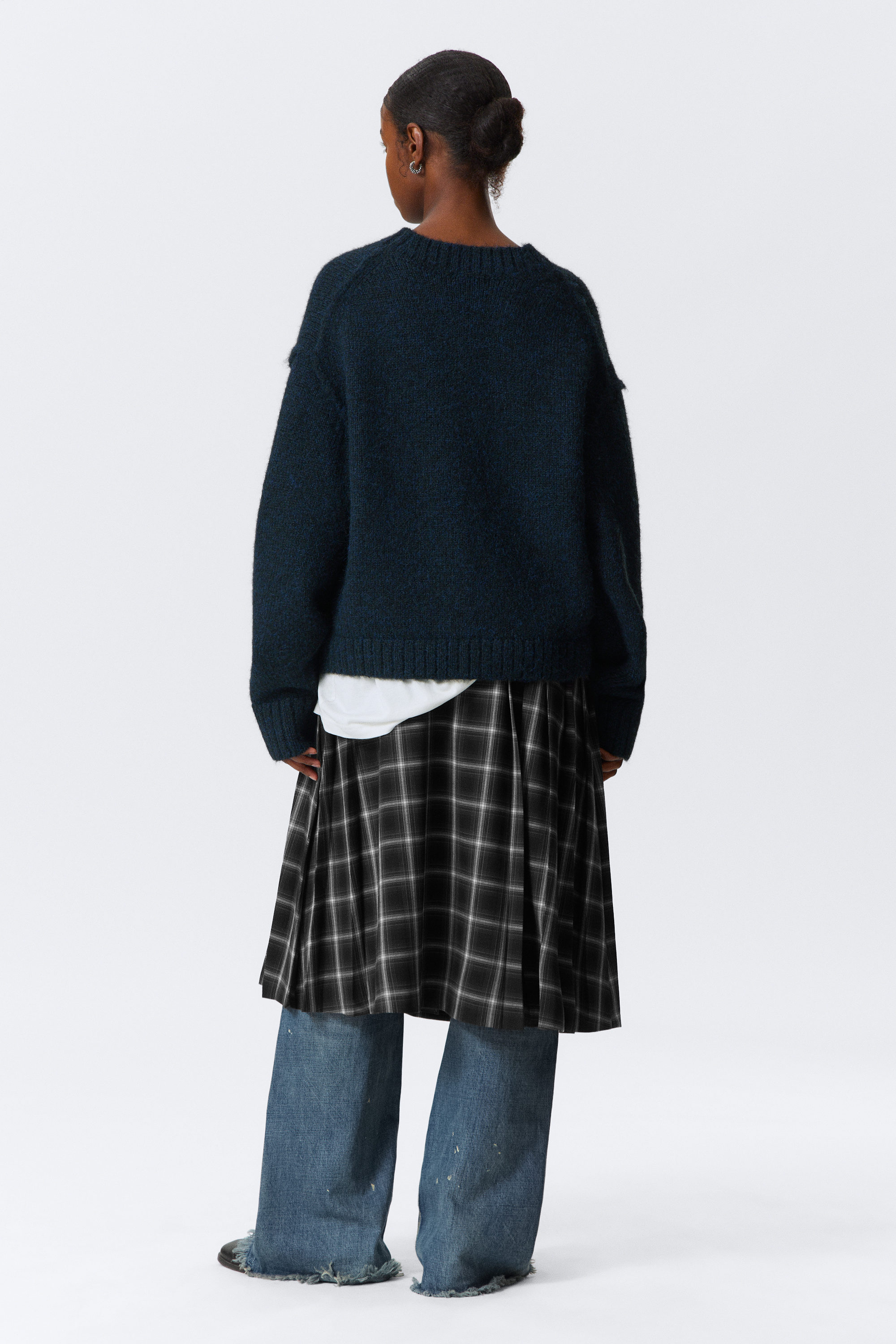 Dark Blue - Loose Fit Knitted V-neck Cardigan - 3