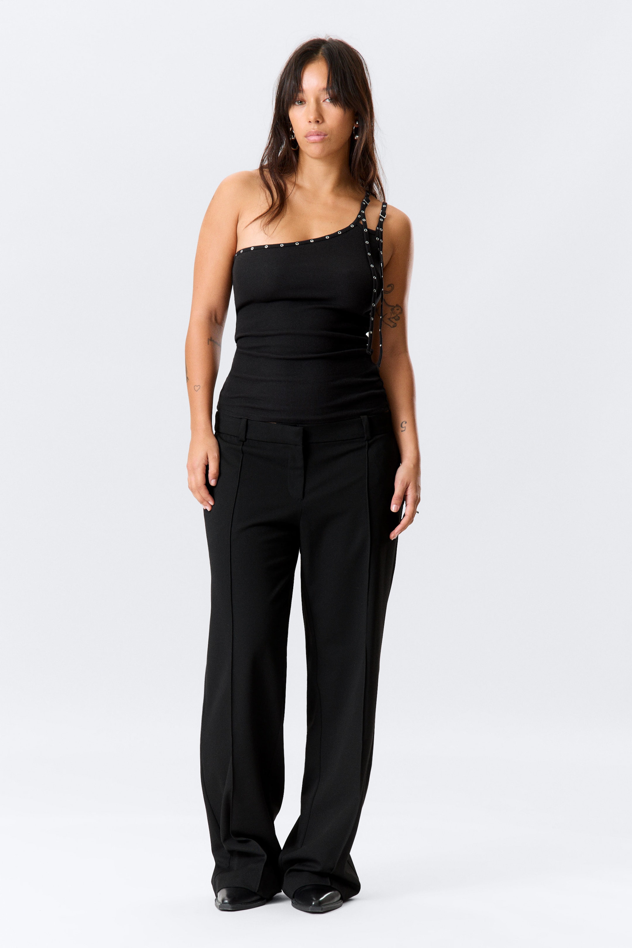 Black - Eyelet Detail Asymmetric Tank Top - 2