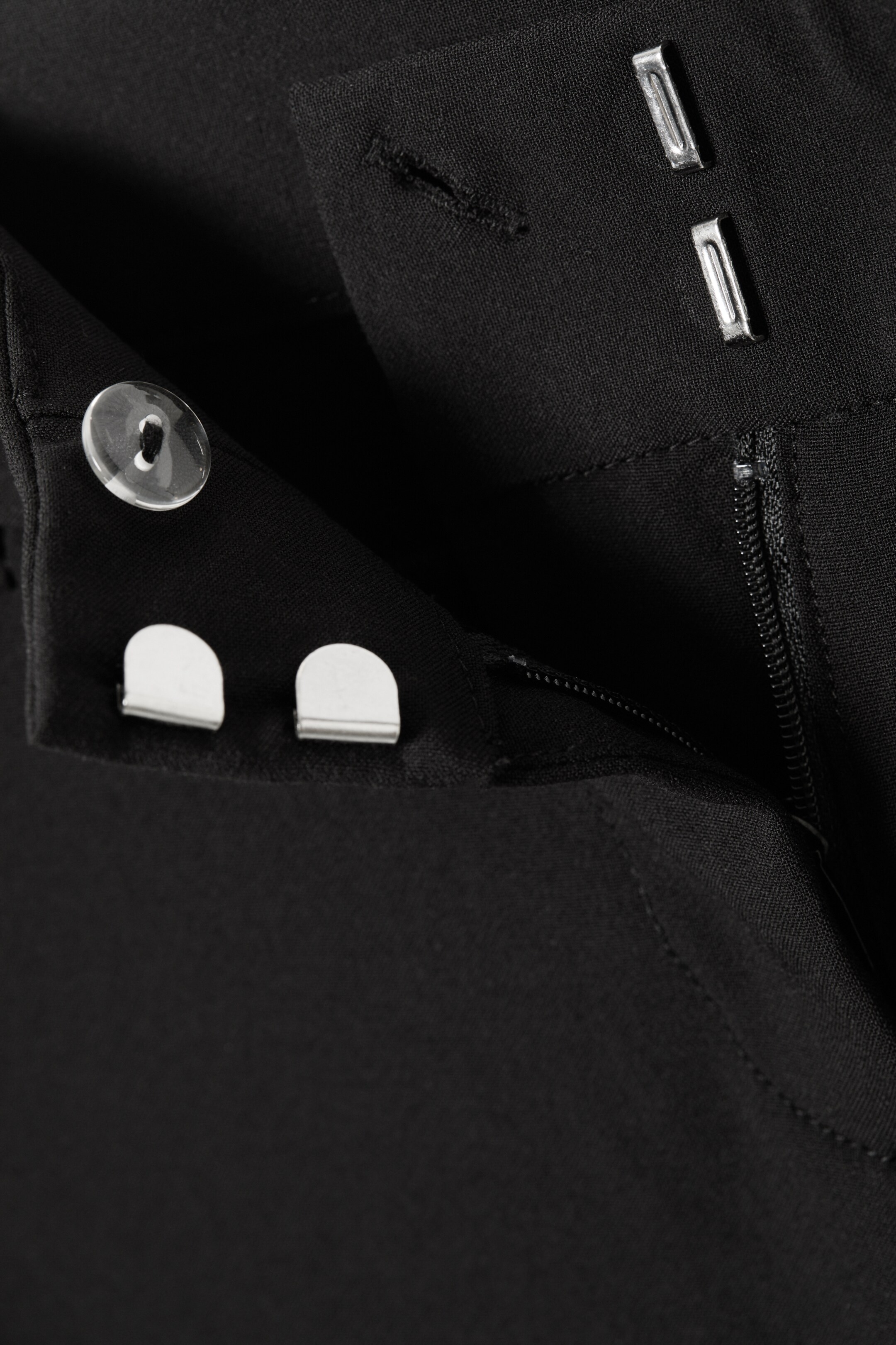 Agrandir l'image: Pantalon de costume évasé taille basse - Noir - FEMME | H&M BE 2