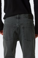 Elegie Black - Schwarz - Mid Rise Regular Bootcut Leg Jeans - 4