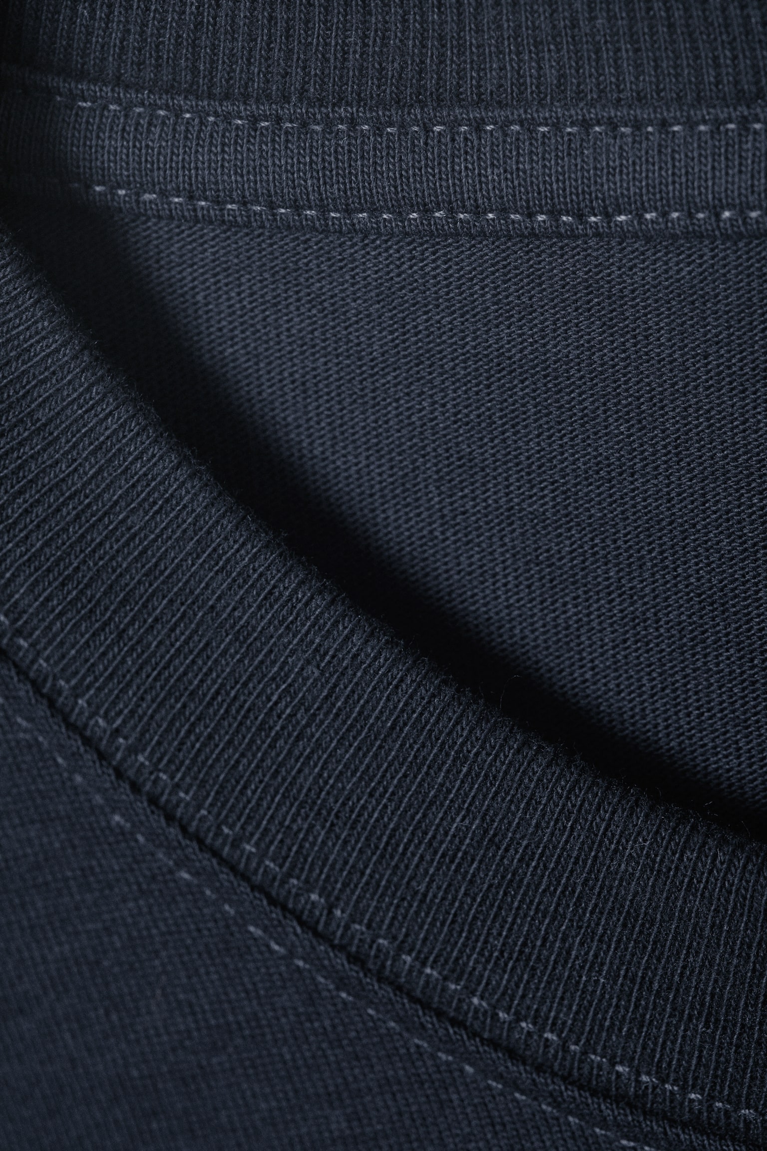 Camiseta de manga larga Loose Boxy - Azul marino oscuro/Rayas marrón oscuro/Azul lavado/Negro/Blanco/Light Dusty Mole/Verde oscuro/Marrón oscuro/Rayas azules y blancas/Rayas blancas y azul marino/Gris empolvado - 5