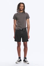 Tuned Black - Schwarz - Space - Relaxte, mittellange Denim-Shorts - 0