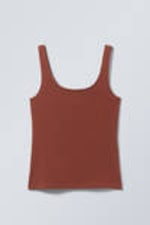 Rostbraun - Figurbetontes Tanktop mit eckigem Ausschnitt - 3