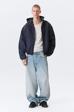 Verwaschenes Marineblau - Lässige Bomberjacke mit Kapuze - 0