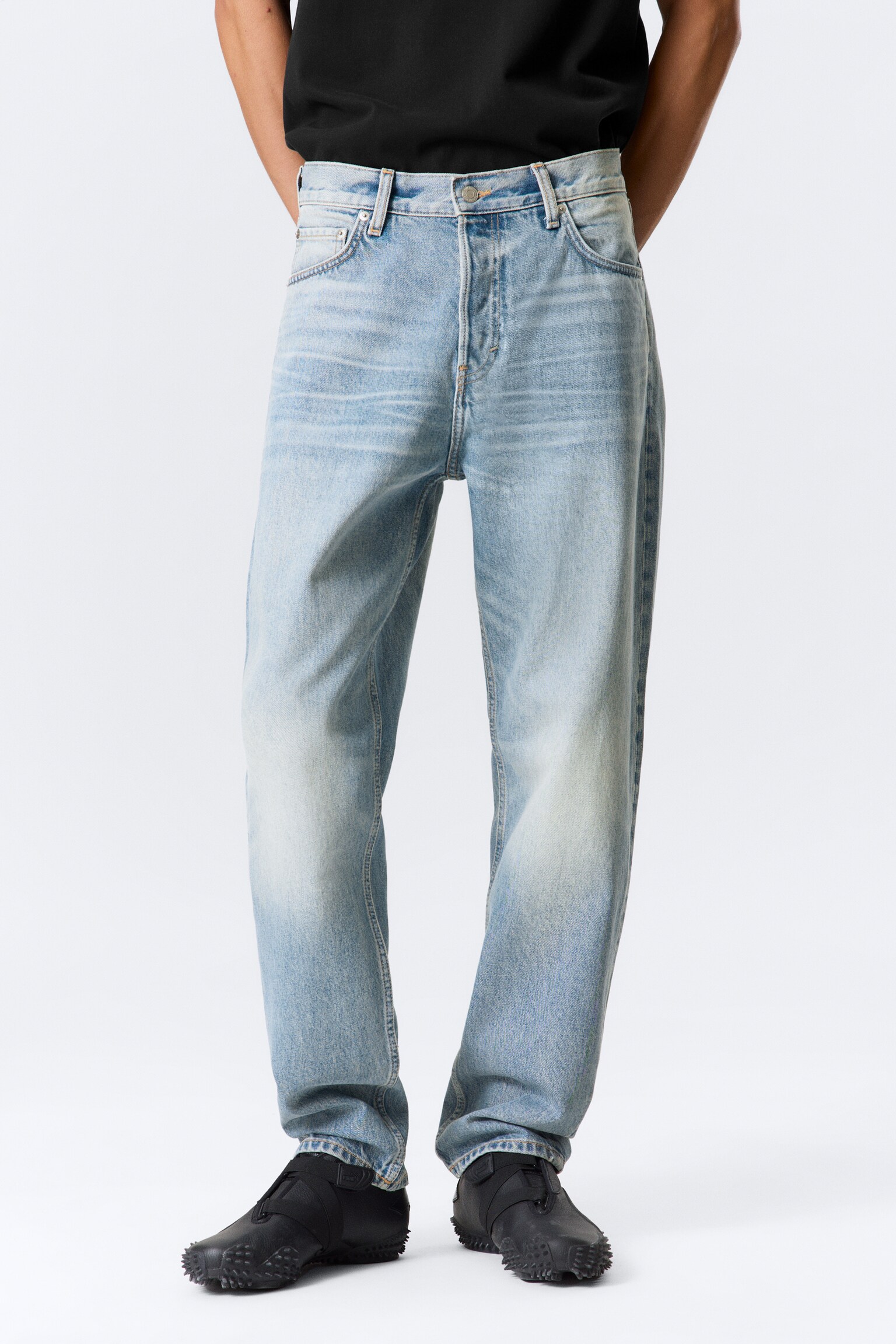 Ray Relaxed Tapered Leg Jeans - Seventeen Blue - Mittelblau/Tuned Black - Schwarz - 7