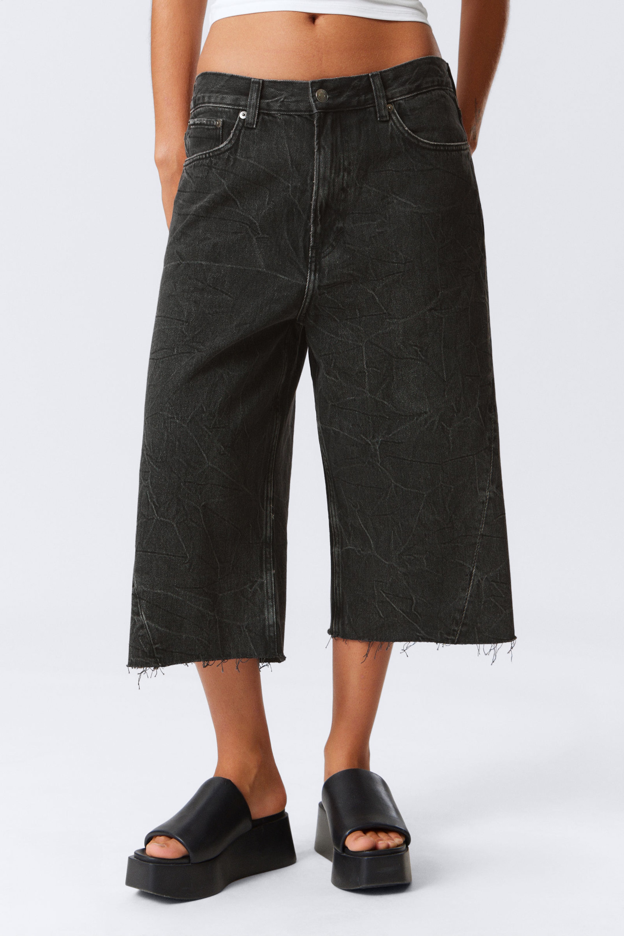 Washed Black - Galaxy Loose Twisted Denim Shorts - 1